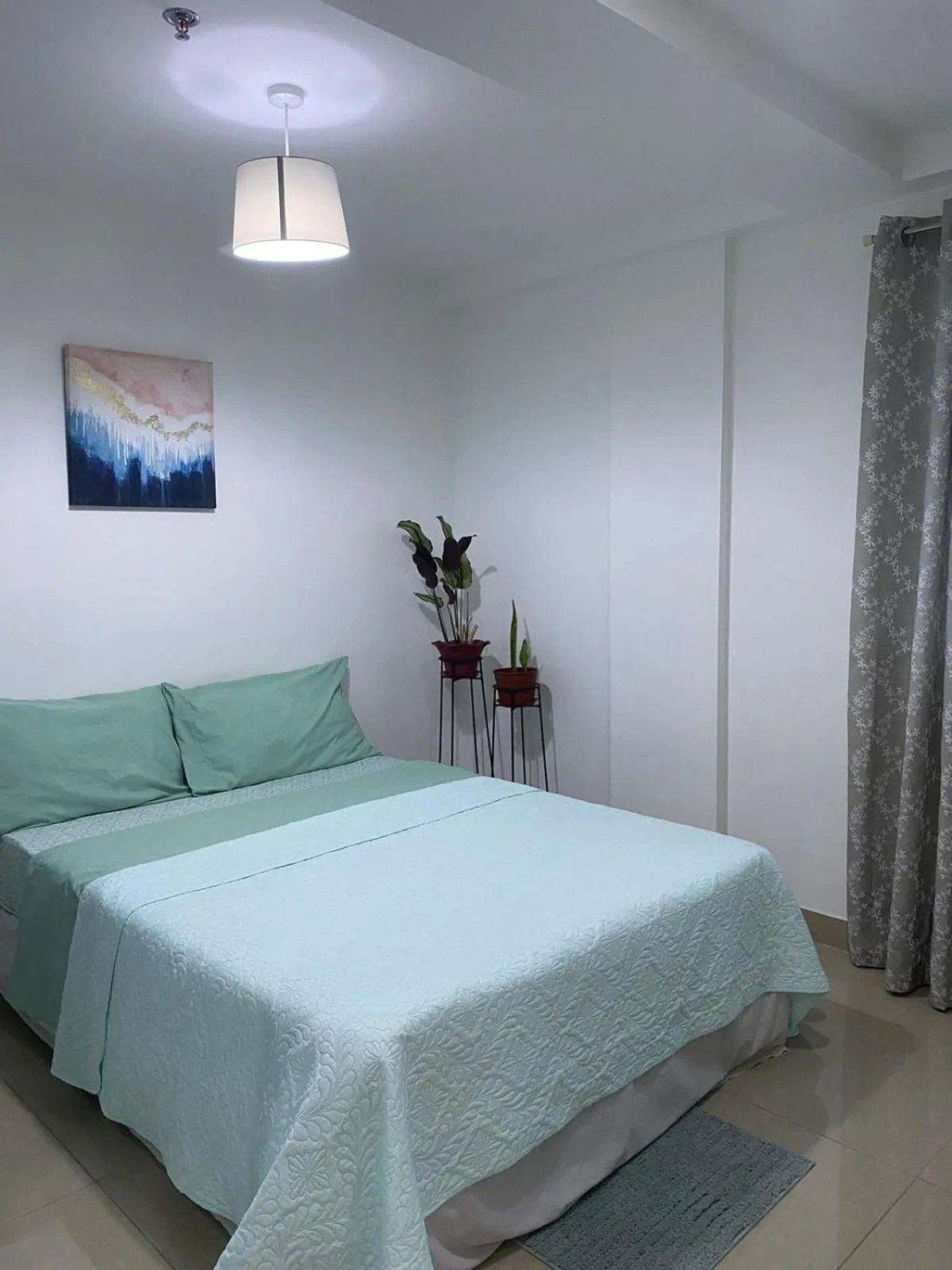 Bedroom, Bed in Cebu Mini Hotel