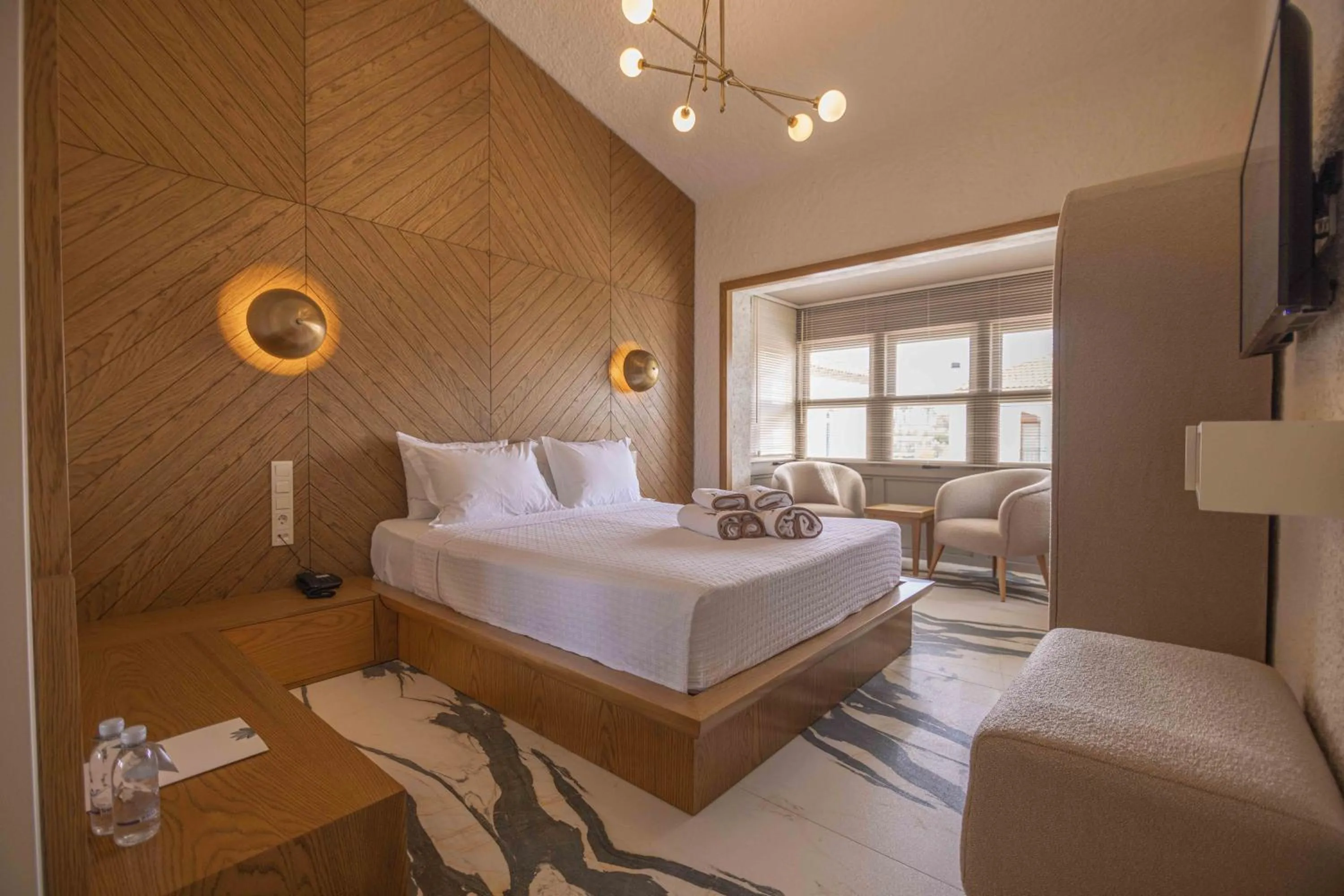 Photo of the whole room, Bed in June Alaçatı Adult Only