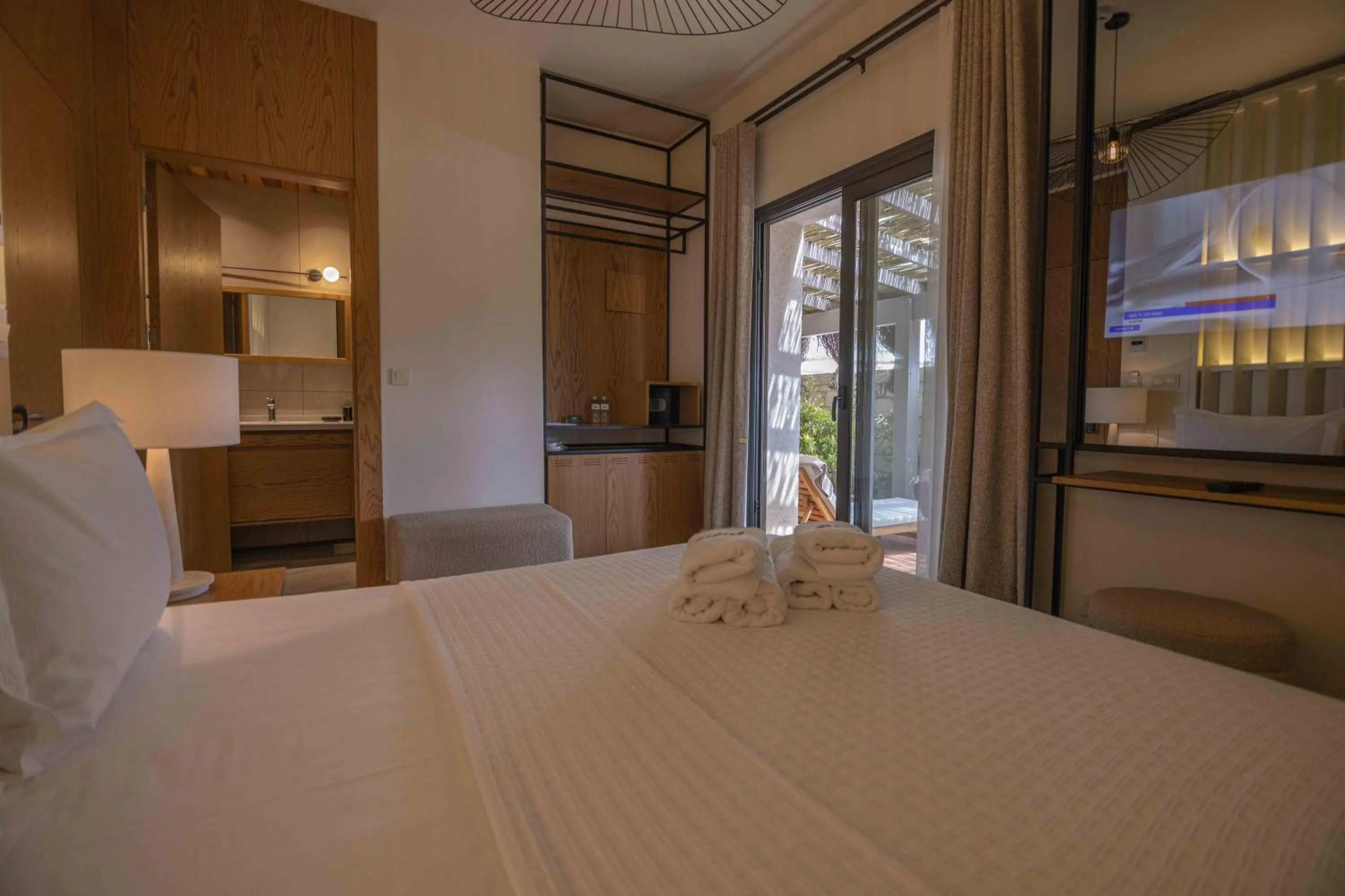 Bed in June Alaçatı Adult Only