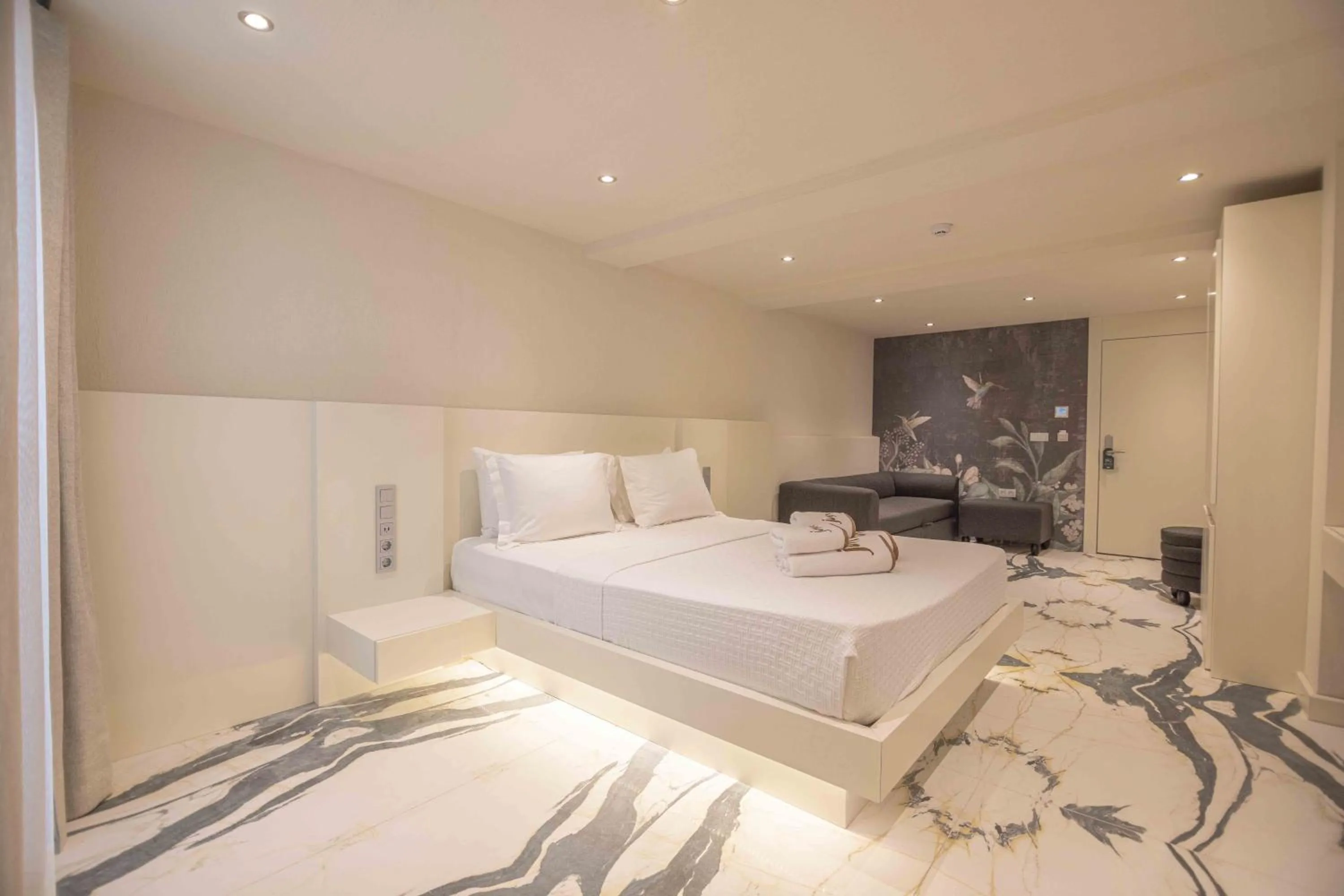 Bed in June Alaçatı Adult Only