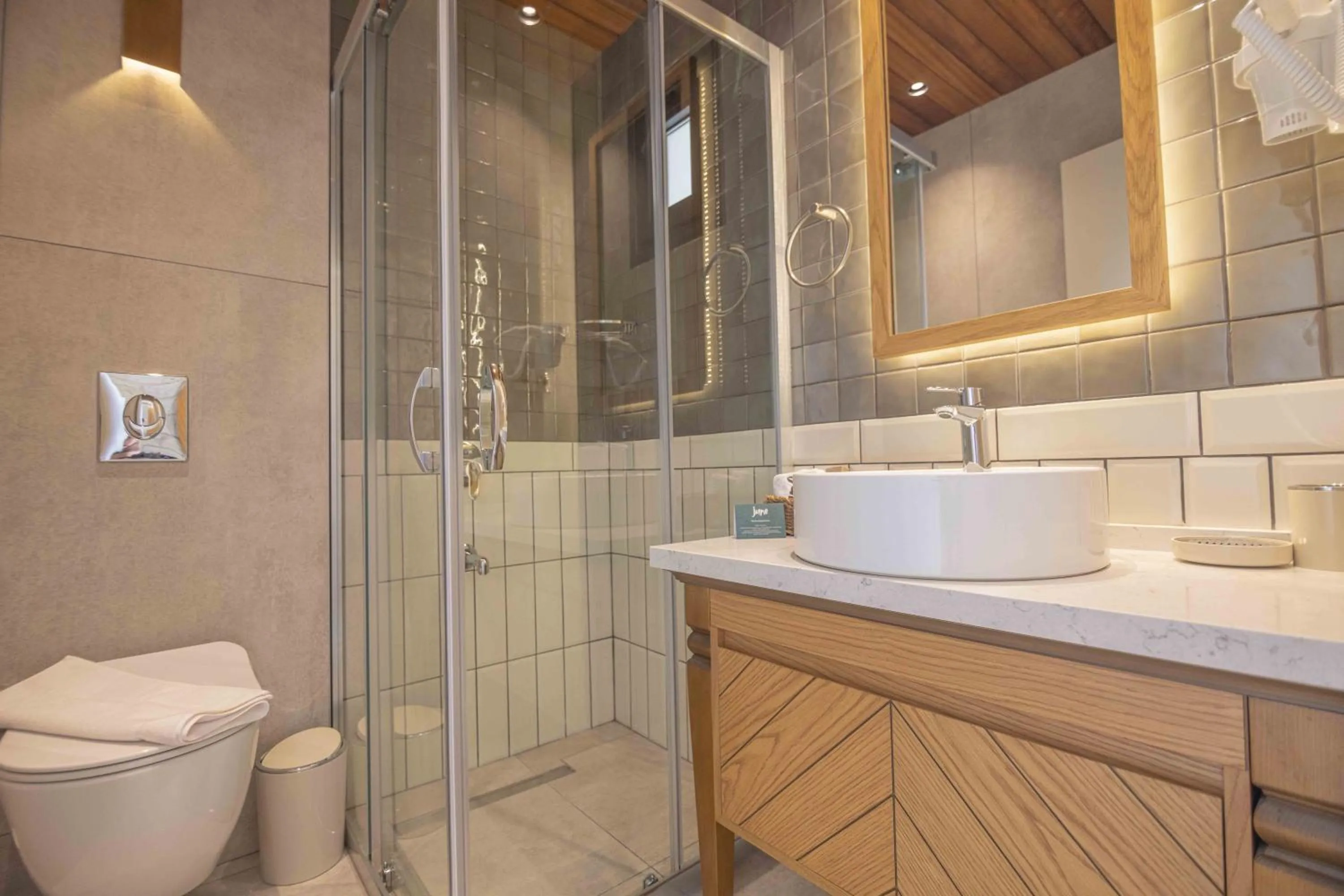 Shower in June Alaçatı Adult Only