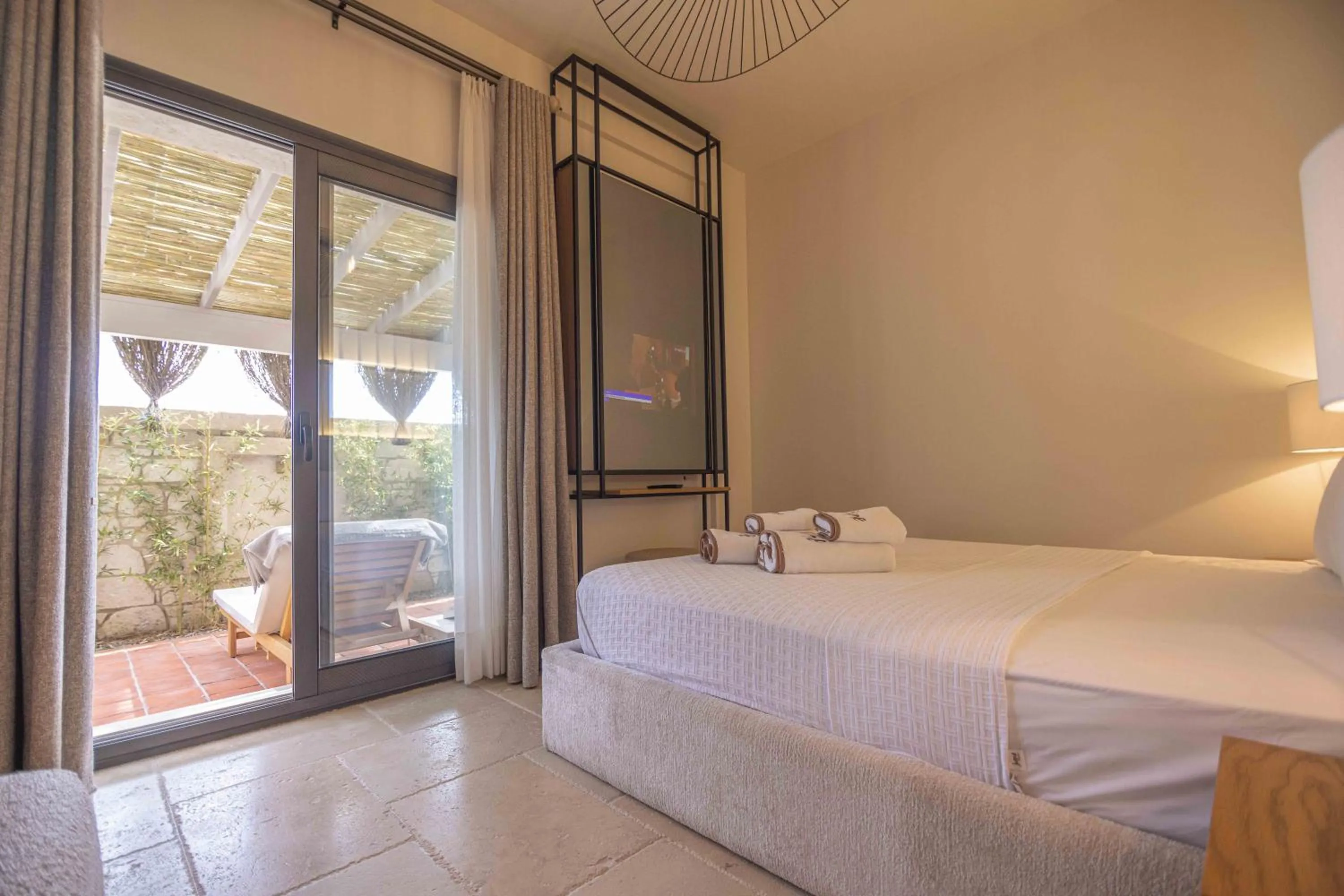 Bed in June Alaçatı Adult Only