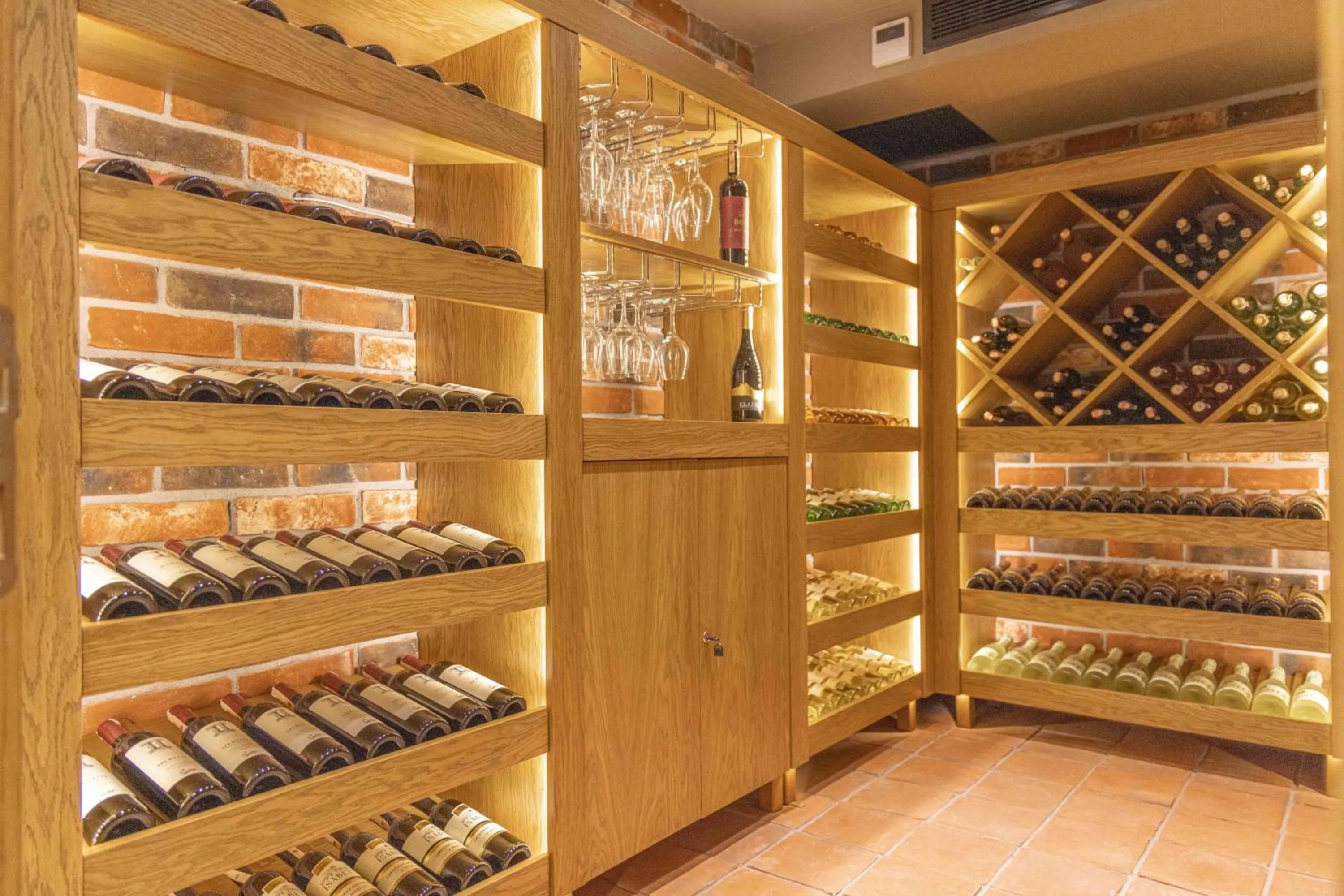 wardrobe in June Alaçatı Adult Only