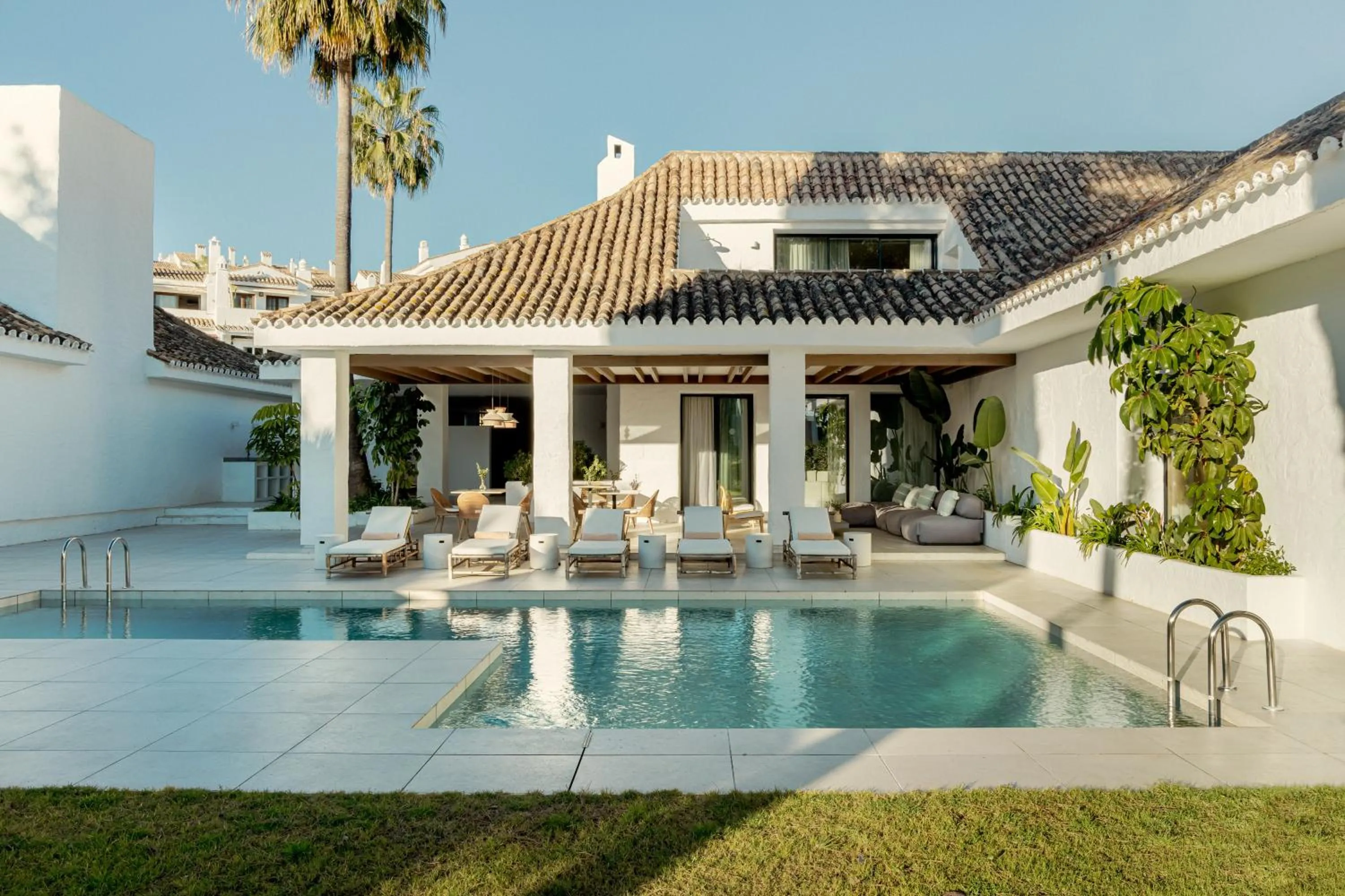 Day in Anfitrión Villas & Suites