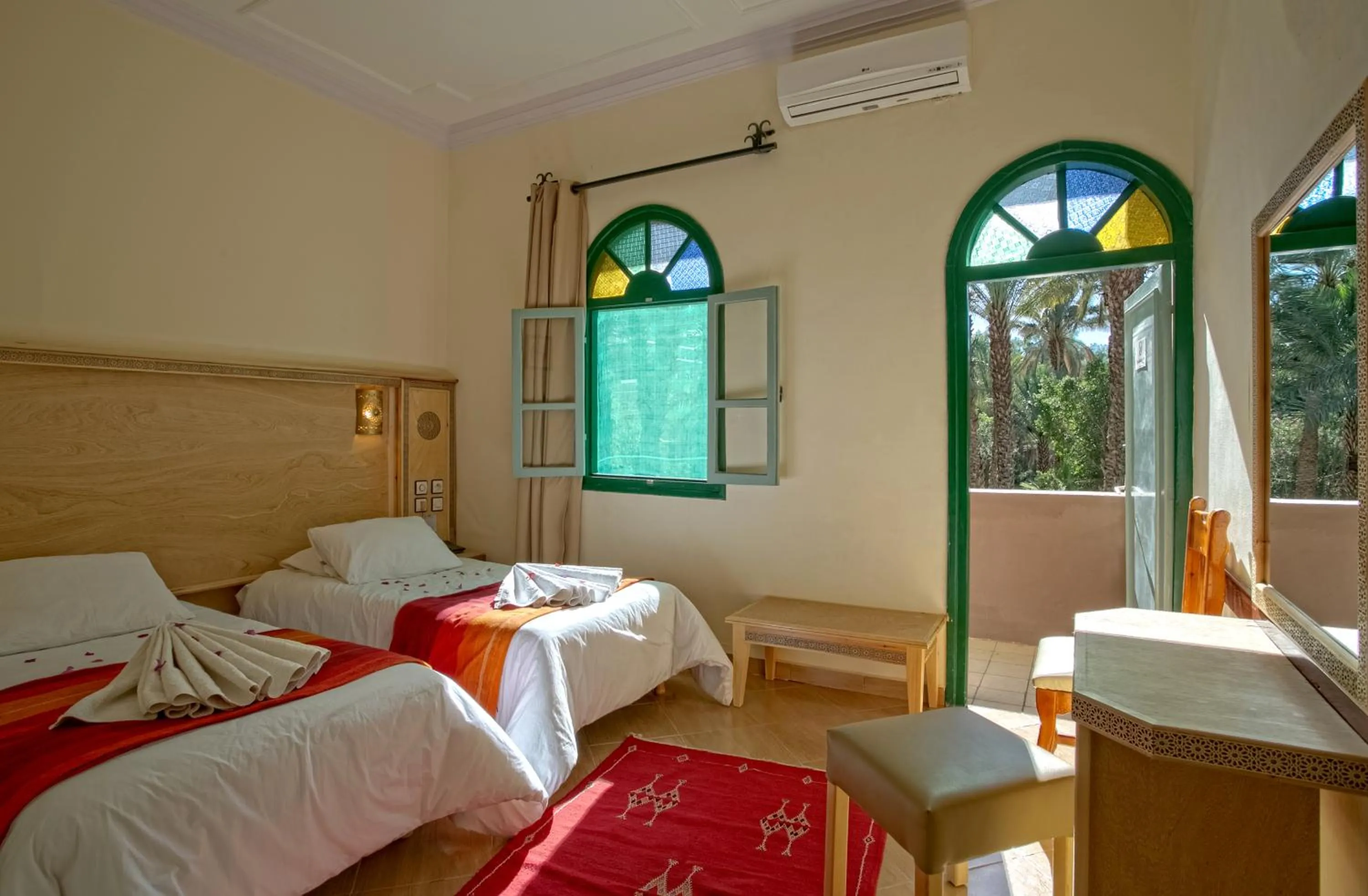Balcony/Terrace, Bed in Kasbah Sirocco