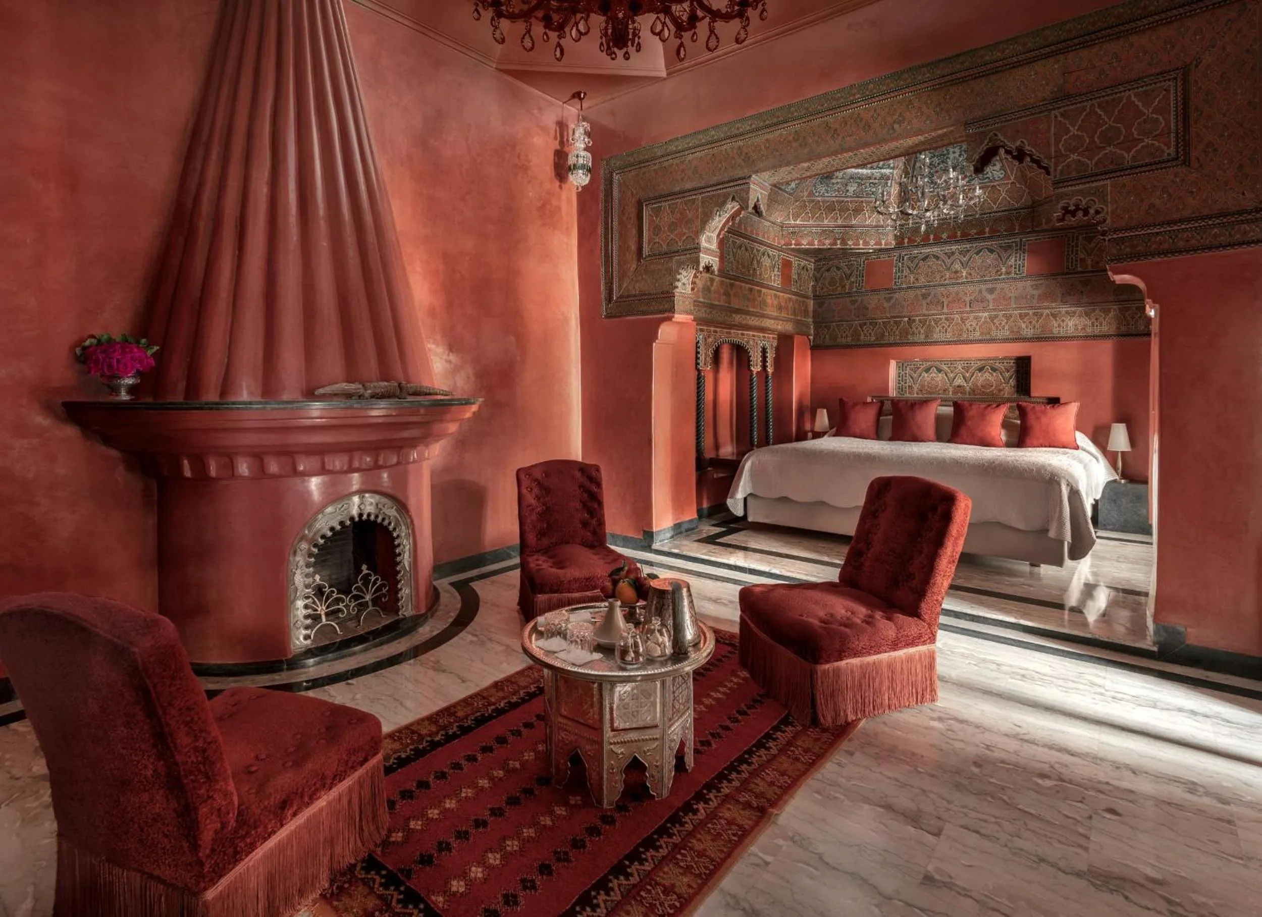 Photo of the whole room, Bed in La Sultana Marrakech