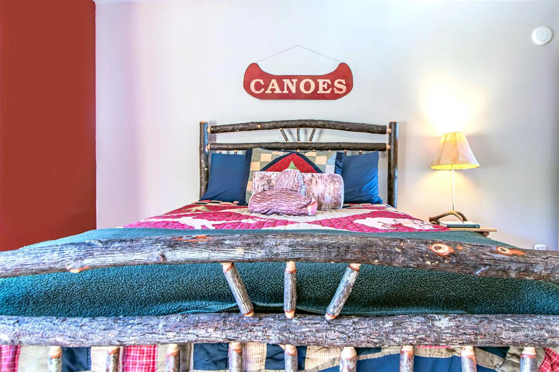 Bed in Spacious Leech Lake Home on 2 Private Acres, 200' of lake shore 15 Minutes to Walker with boat lift, dock, swimming, fire pit