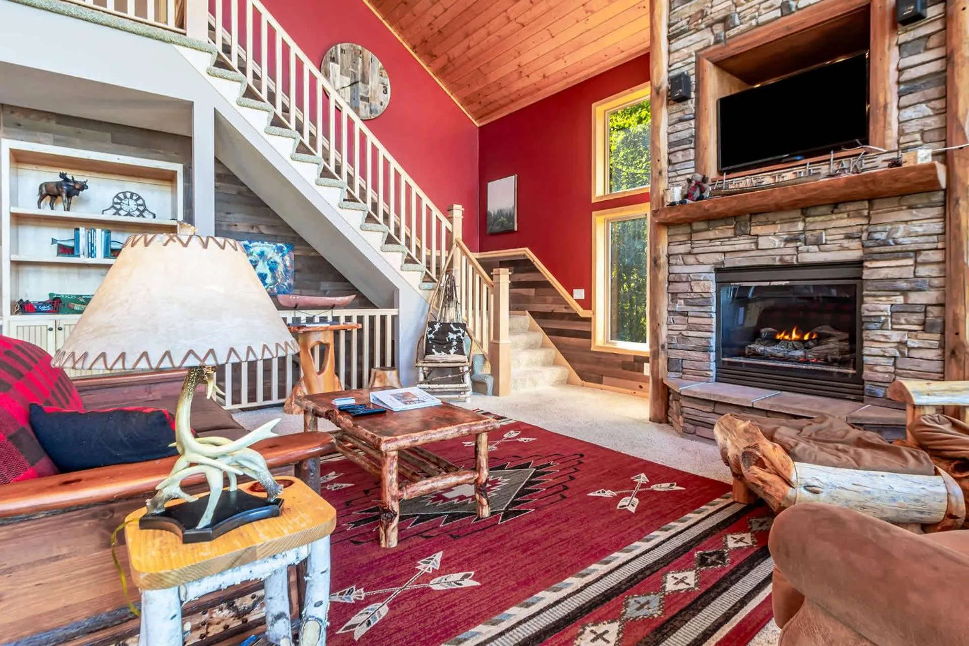 Spacious Leech Lake Home on 2 Private Acres, 200' of lake shore 15 Minutes to Walker with boat lift, dock, swimming, fire pit