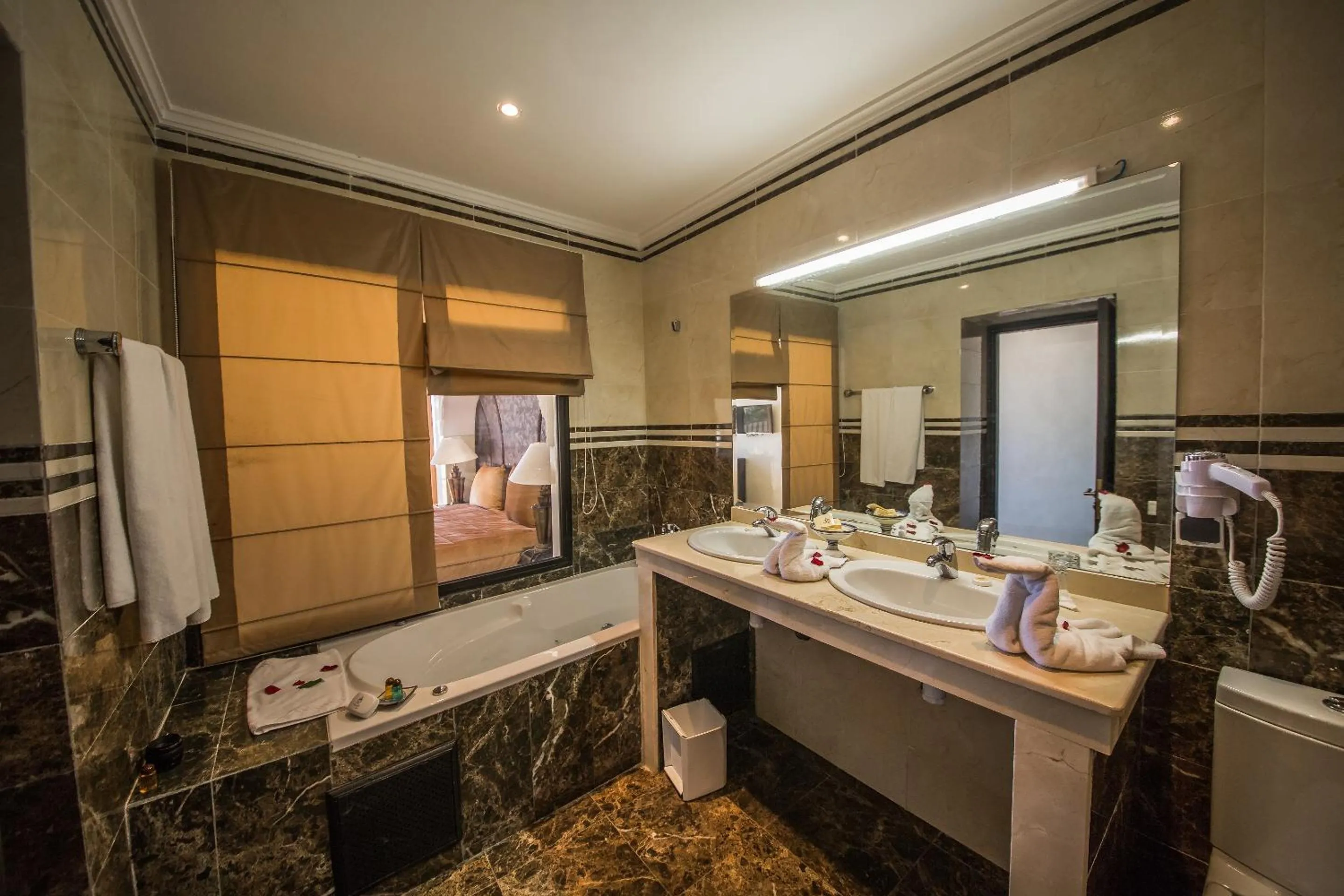 Property building in Hôtel Des Iles