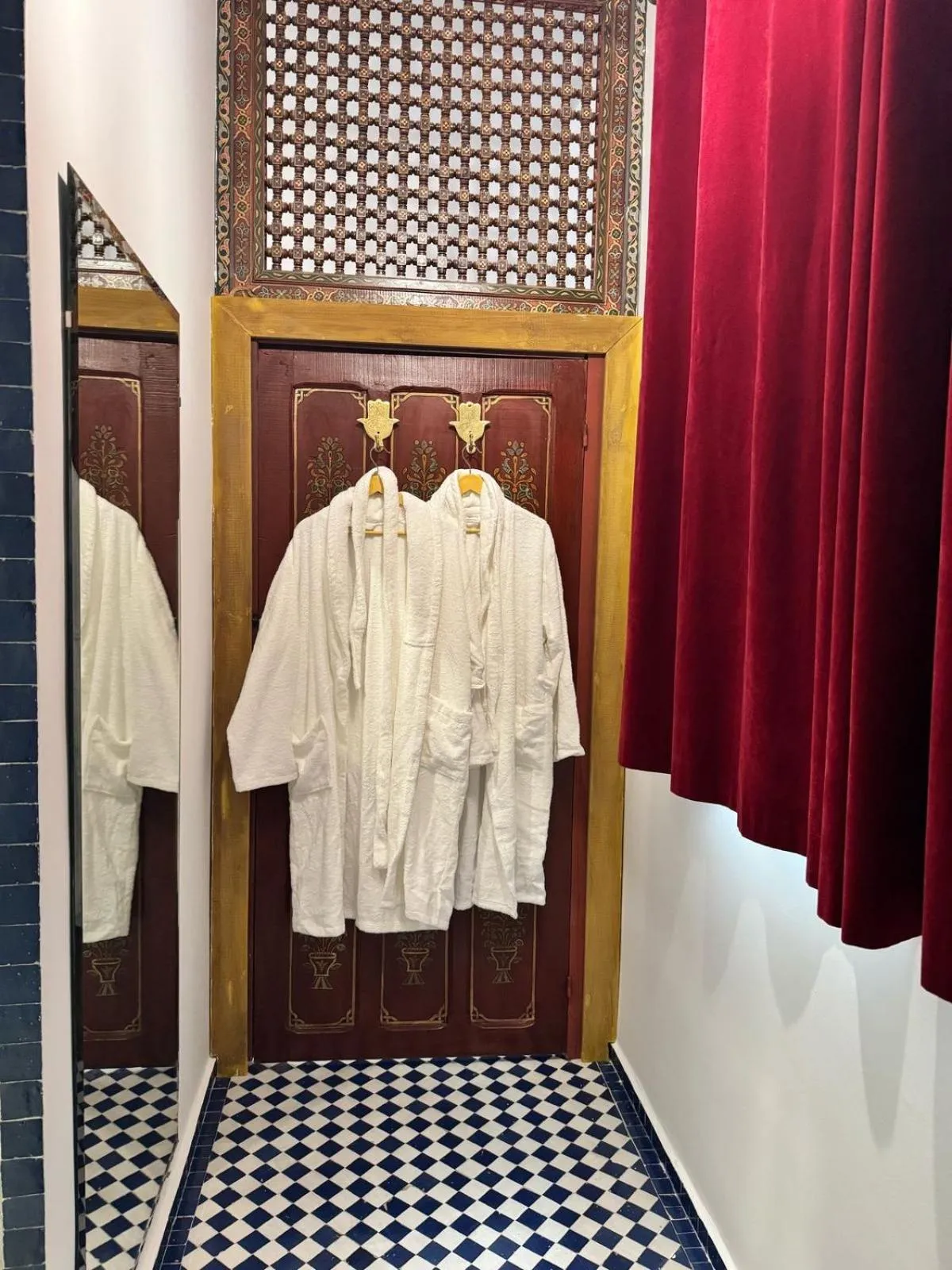 Steam room in Riad Dar Laura