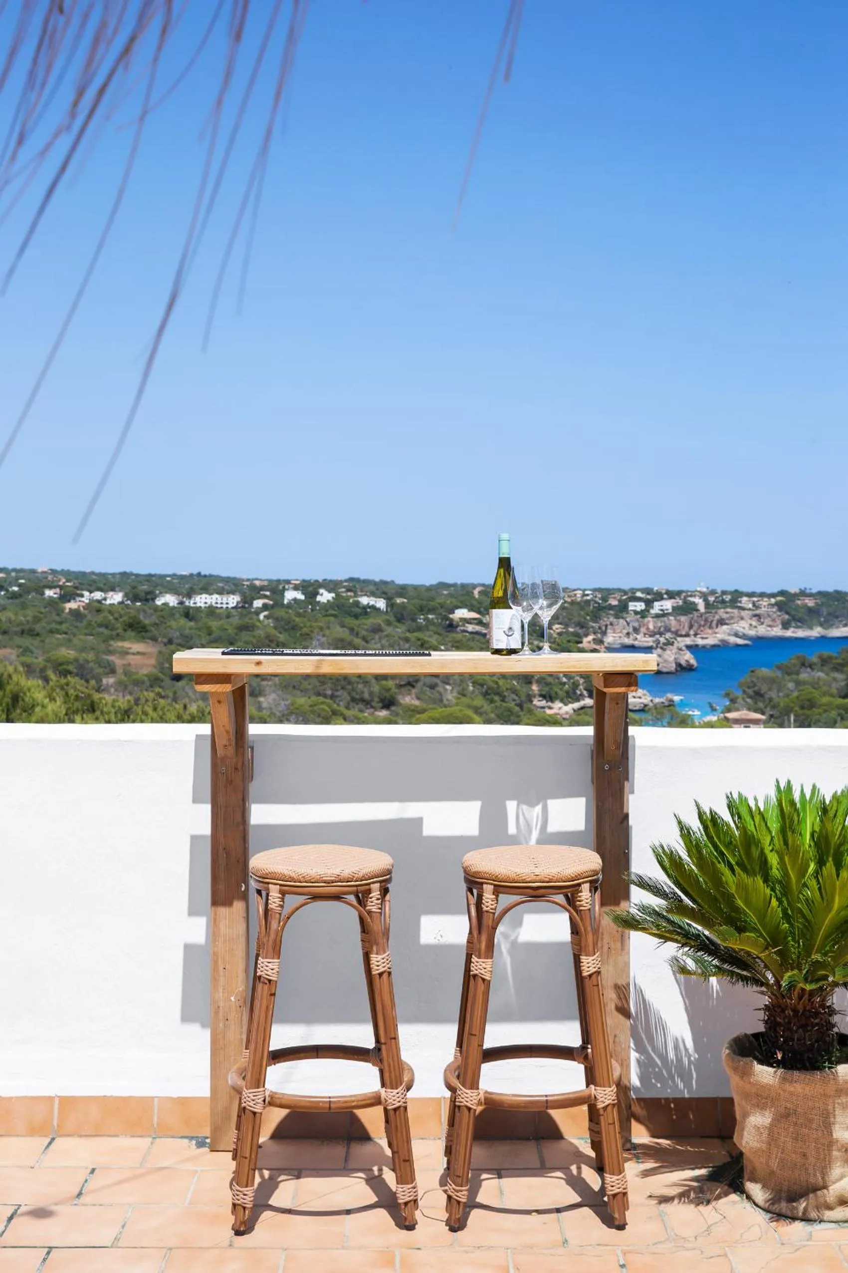 Lounge or bar in Hostal Cala Llombards