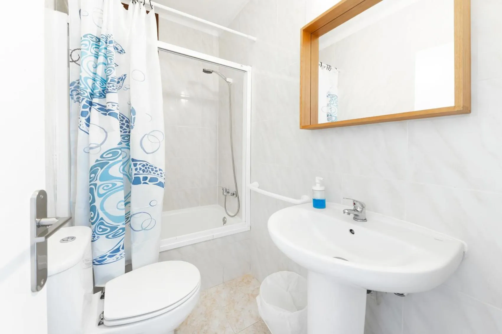 Hostal Cala Llombards