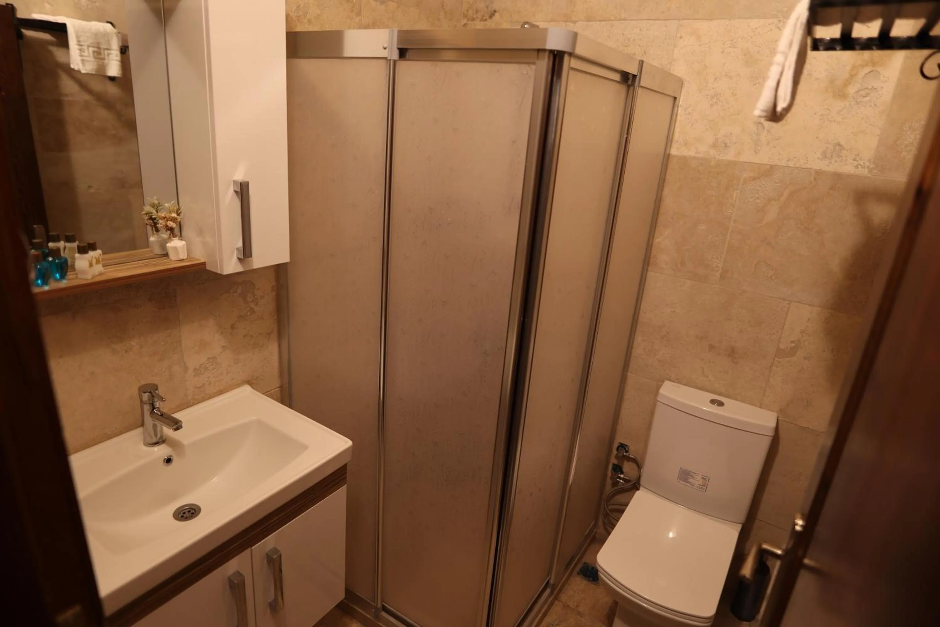 Shower in Calina Capadocia