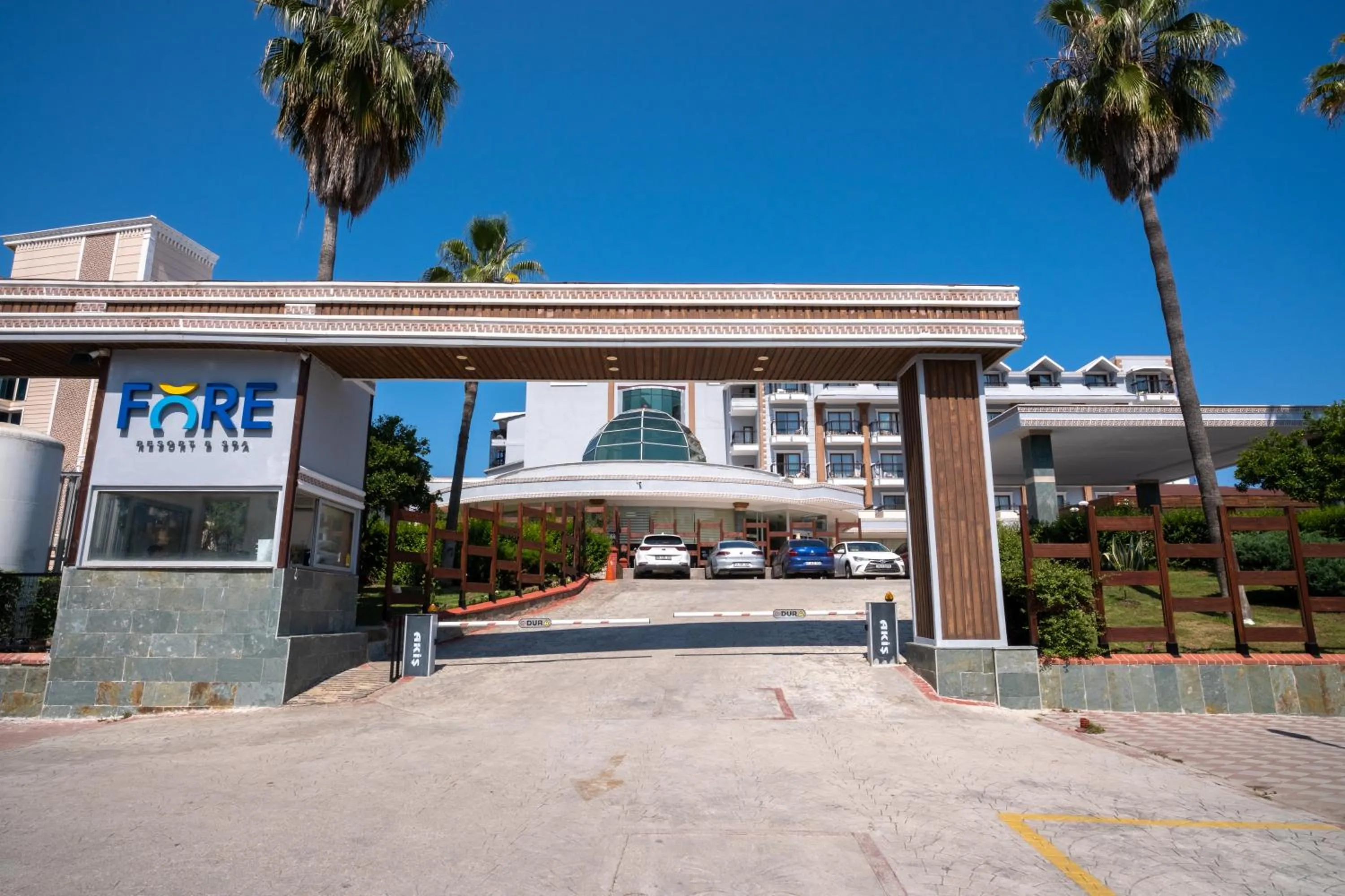 Facade/entrance in FORE RESORT & SPA