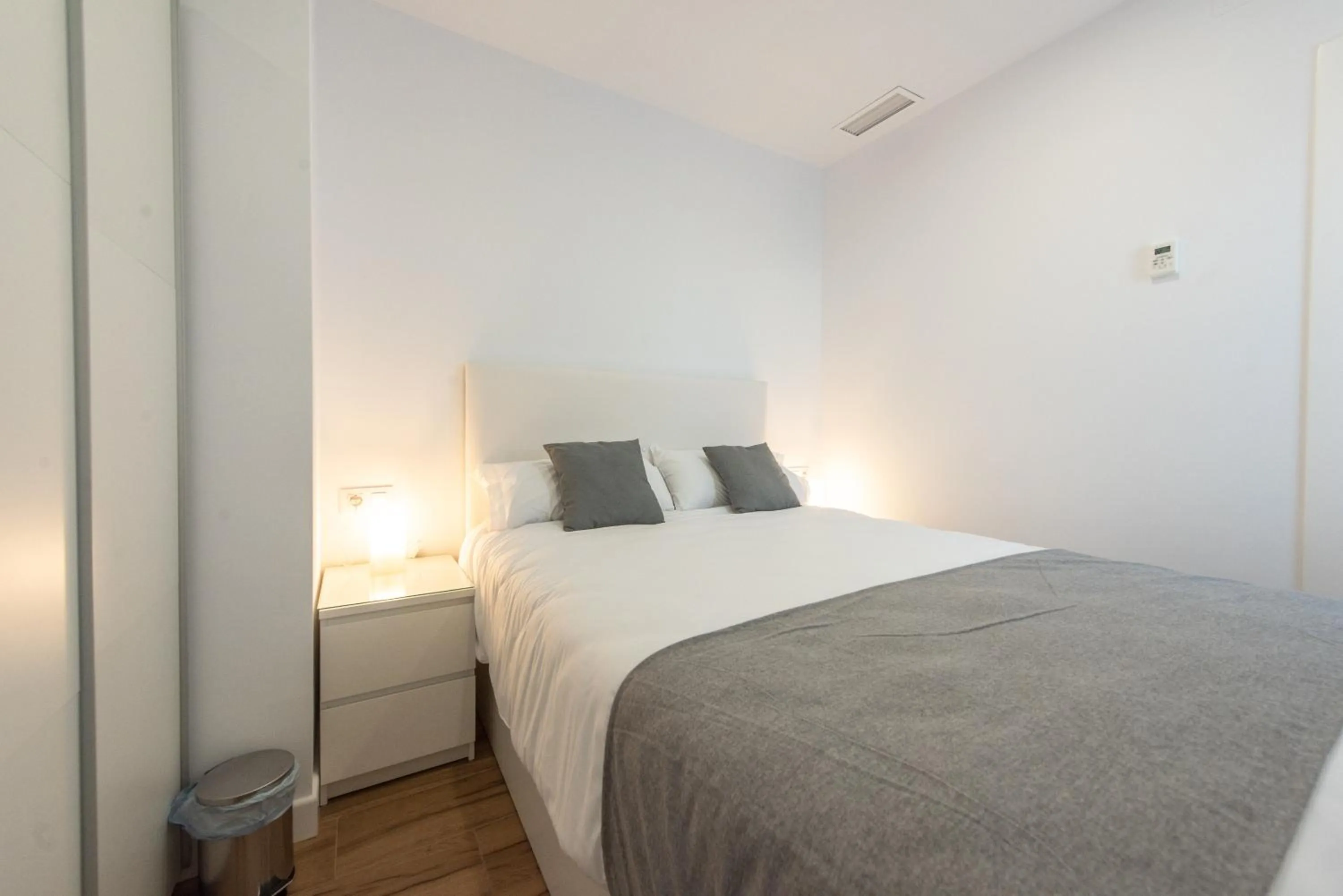 Bedroom, Bed in Apartamentos Santa María 15