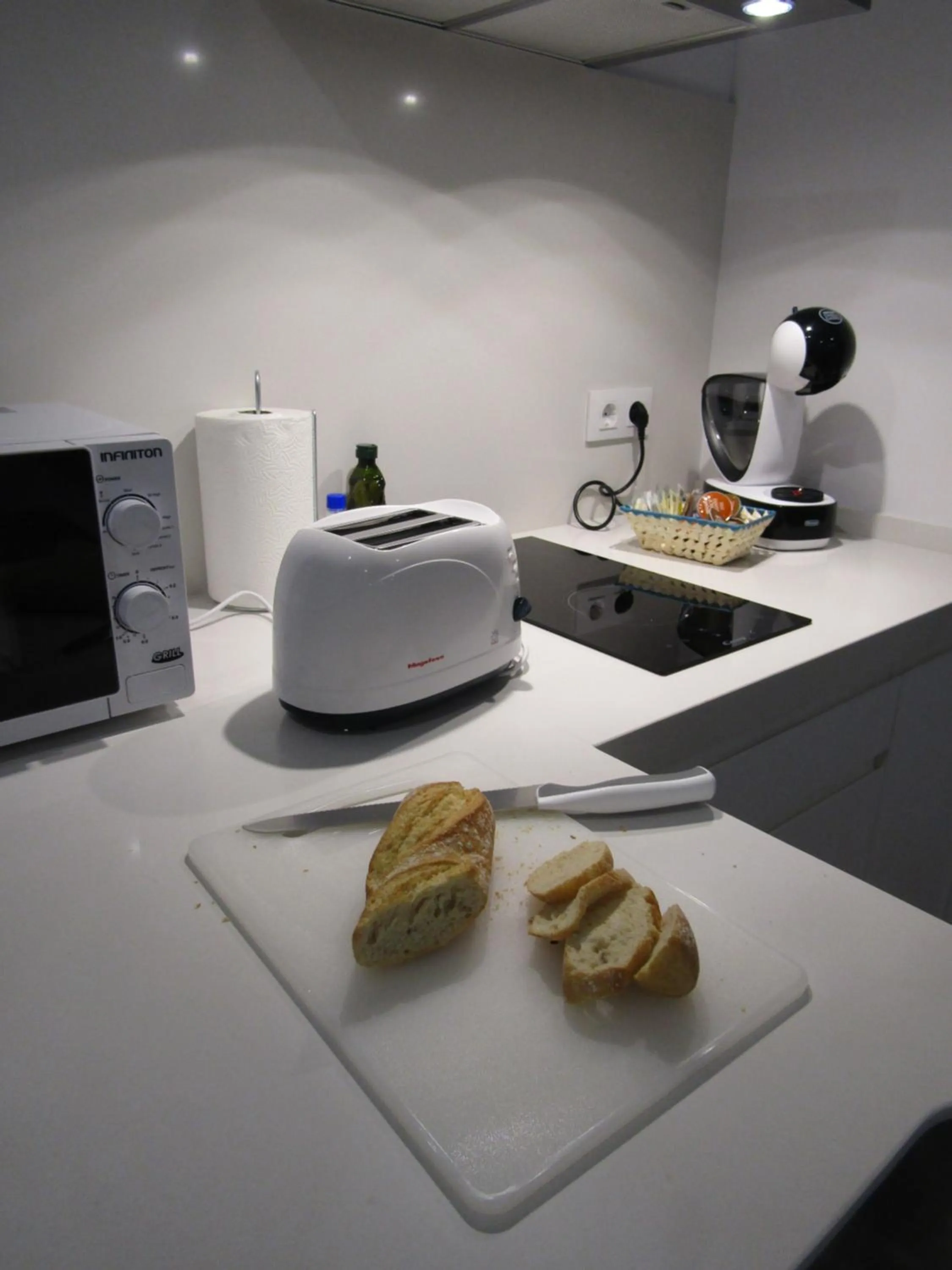 Kitchen or kitchenette in Apartamentos Santa María 15