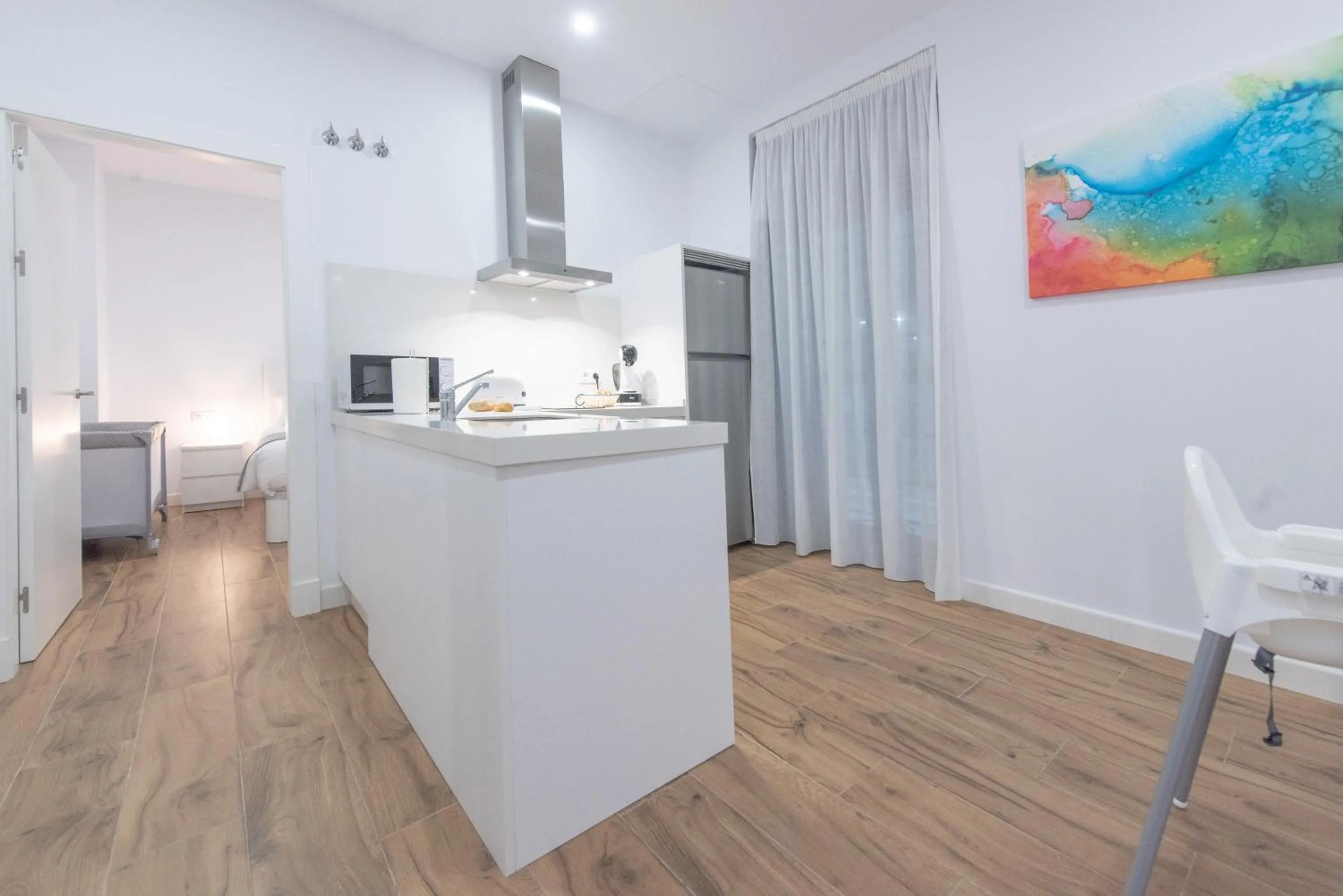 Kitchen or kitchenette in Apartamentos Santa María 15