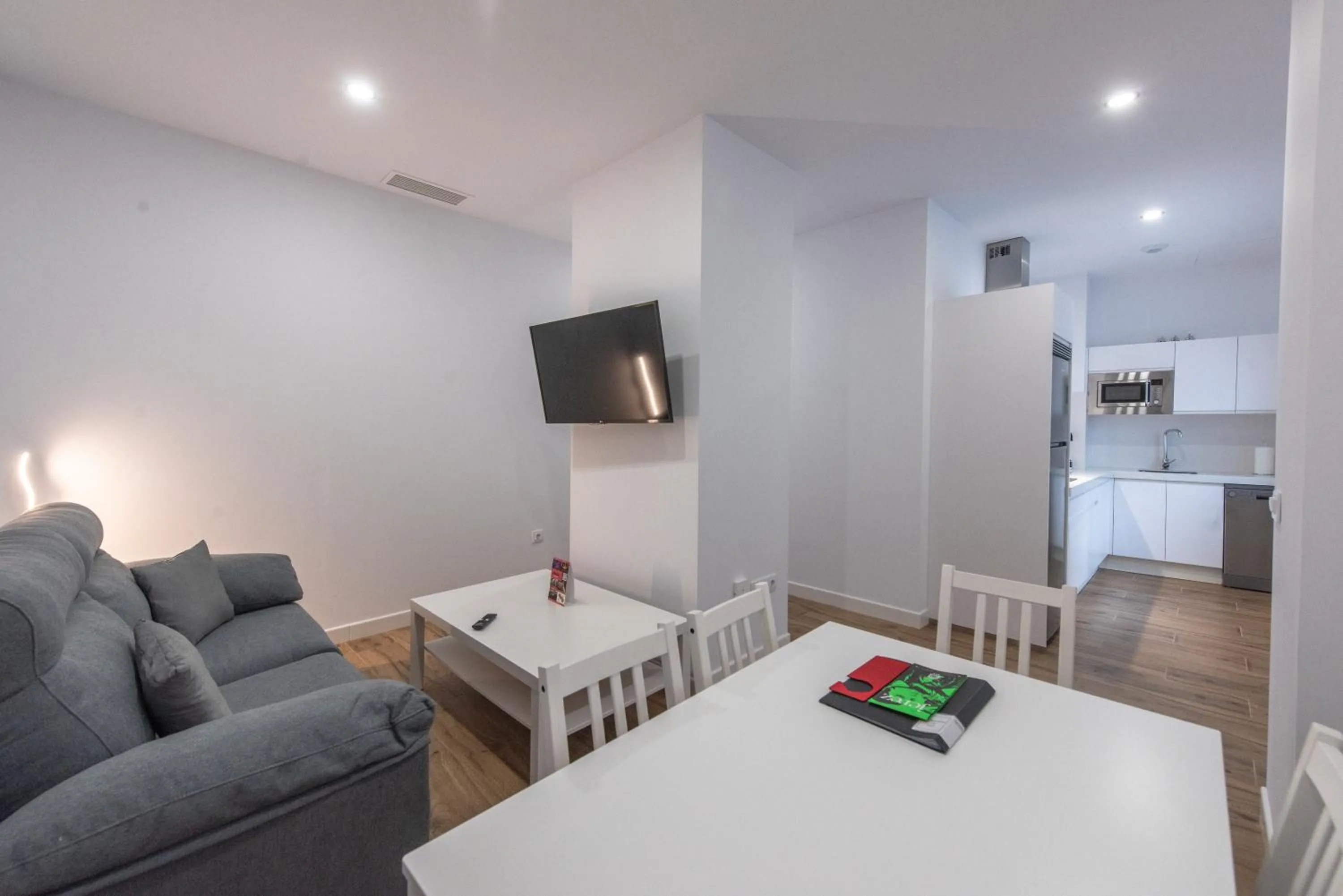 Dining area, Bed in Apartamentos Santa María 15