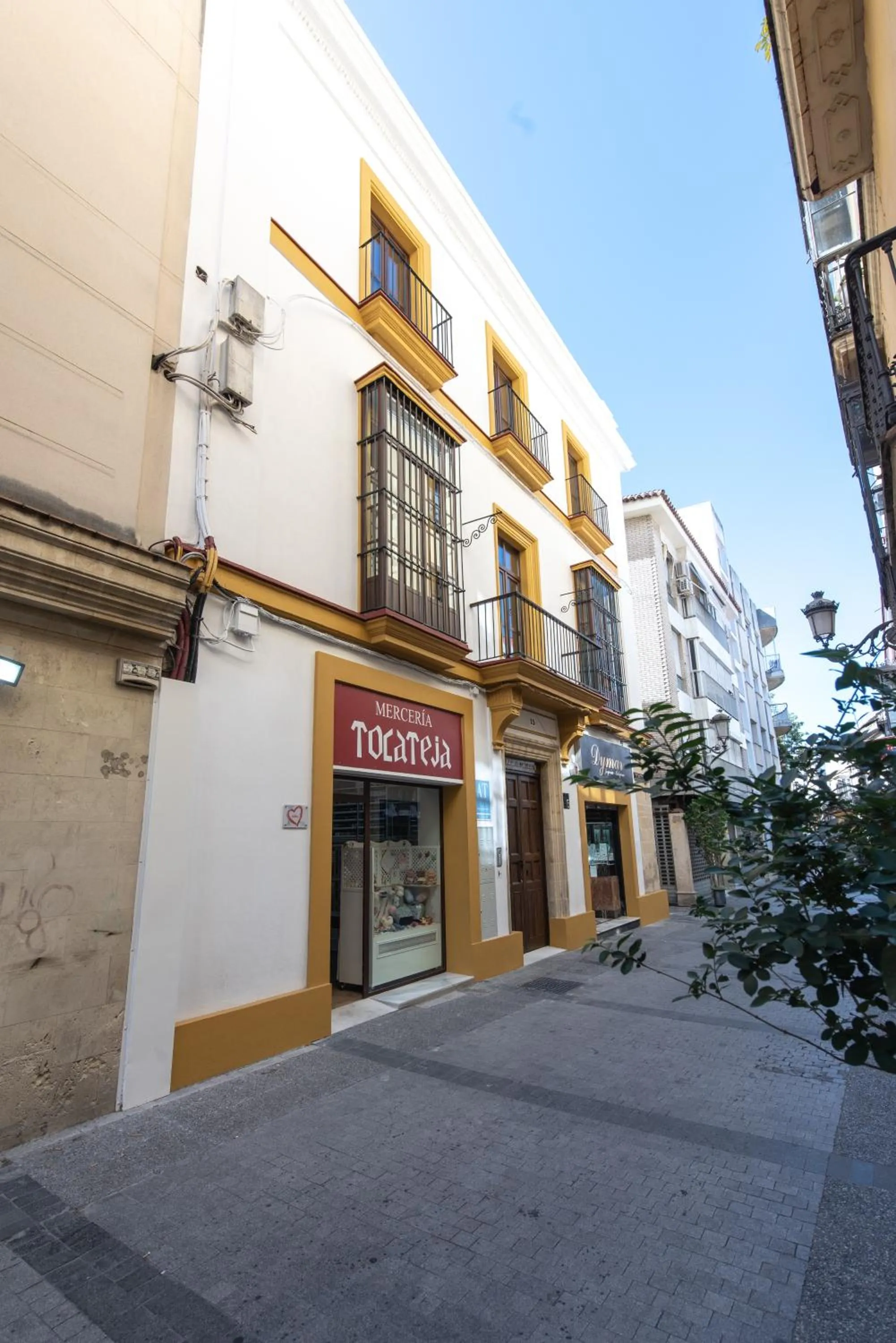 Property building in Apartamentos Santa María 15