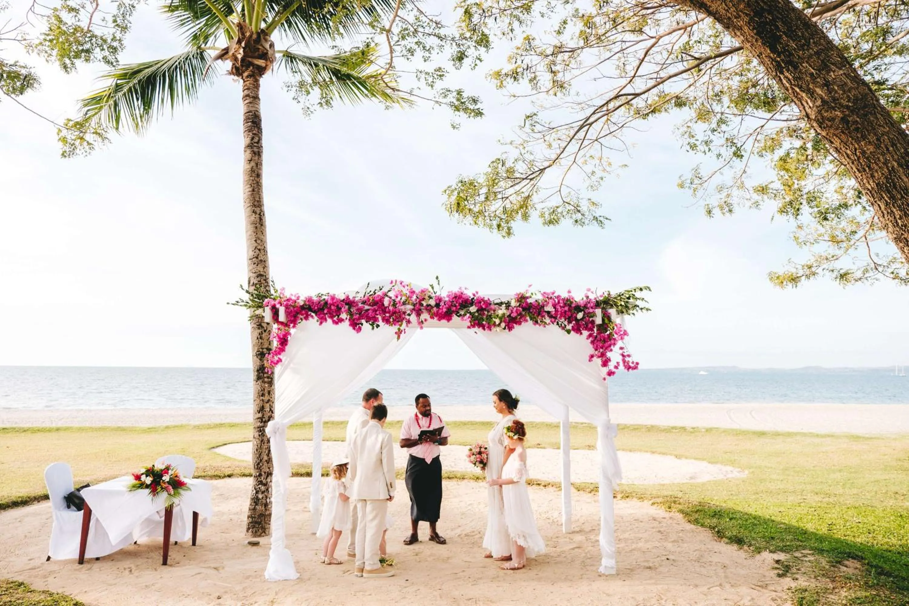 wedding in Hilton Fiji Beach Resort and Spa