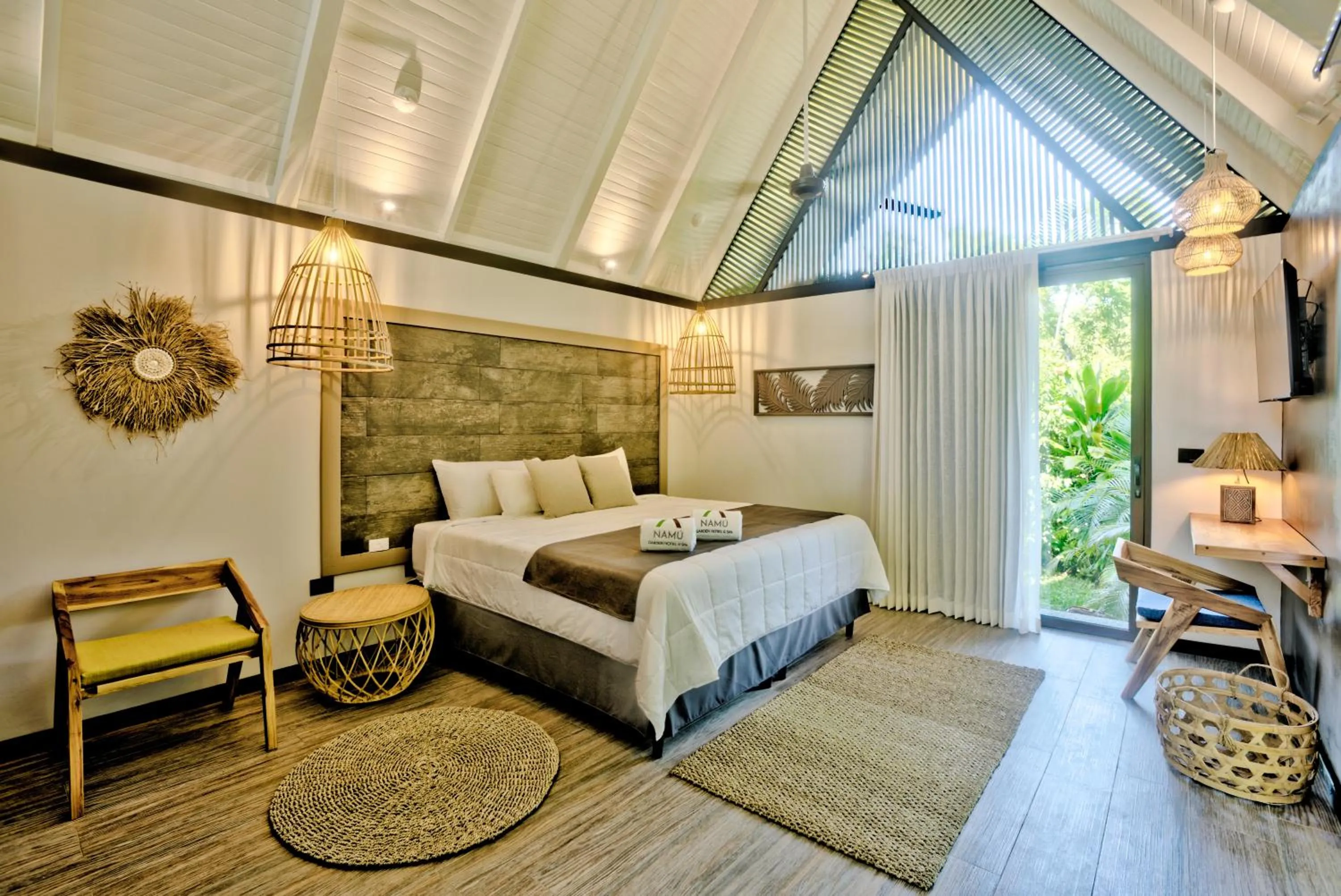 Photo of the whole room, Bed in Namu Garden Hotel & Spa - Adults Only