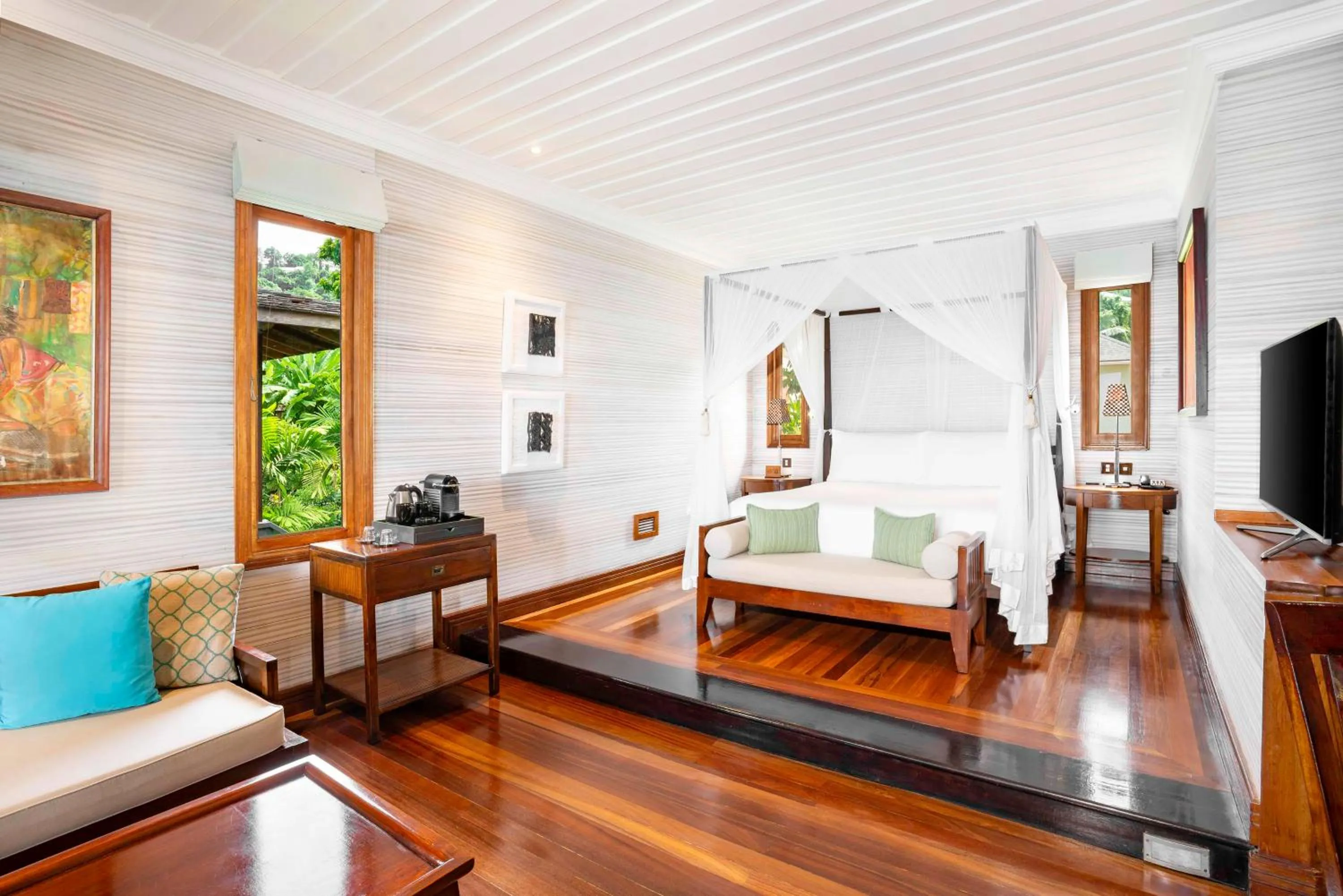 Bed in Hilton Seychelles Northolme Resort & Spa