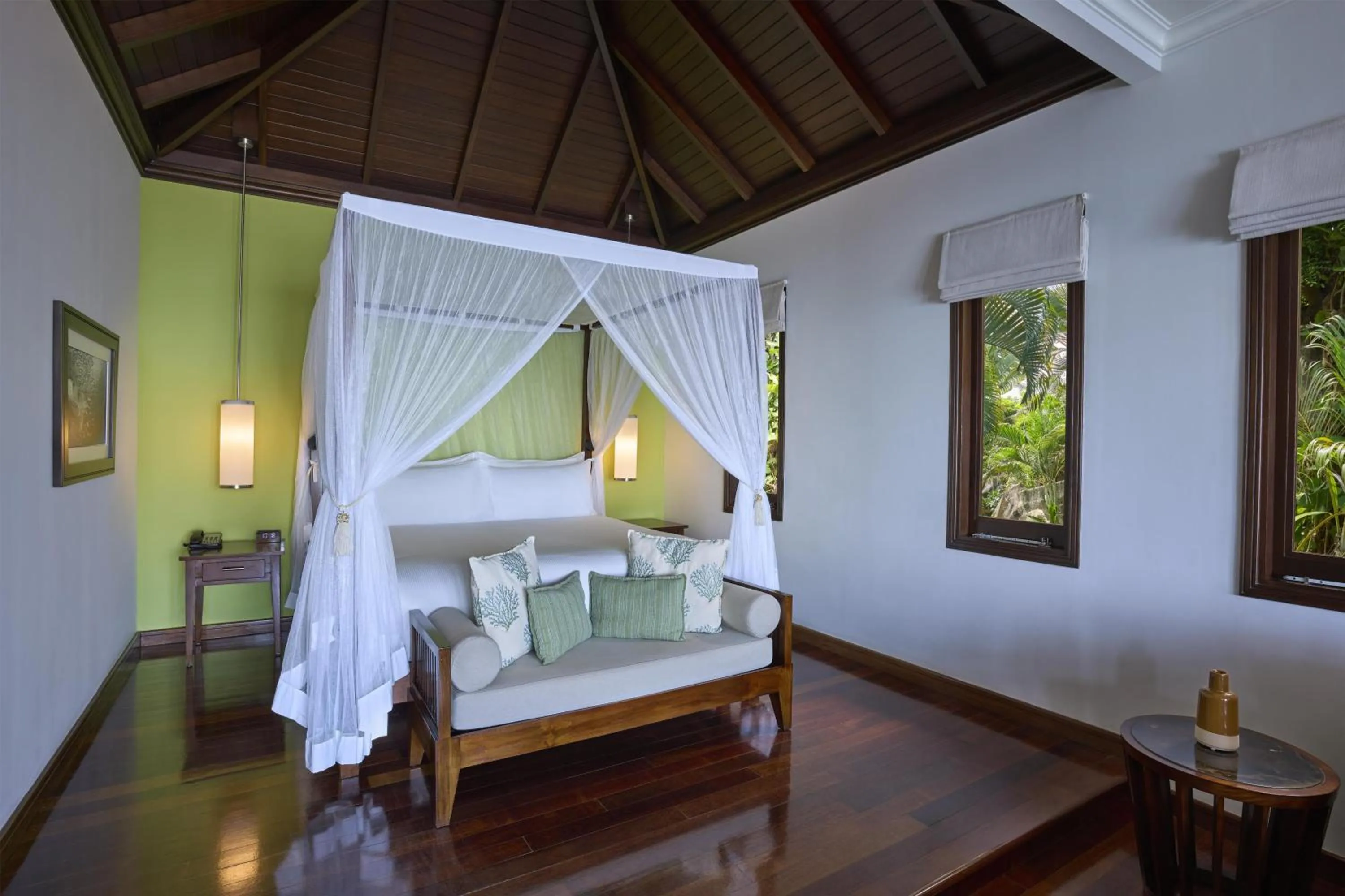 Bed in Hilton Seychelles Northolme Resort & Spa