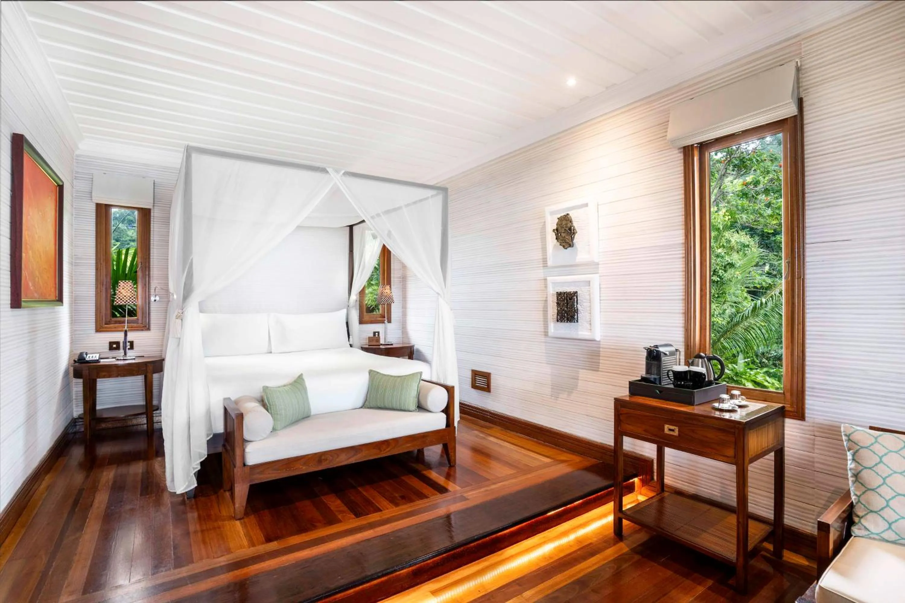 Bed in Hilton Seychelles Northolme Resort & Spa
