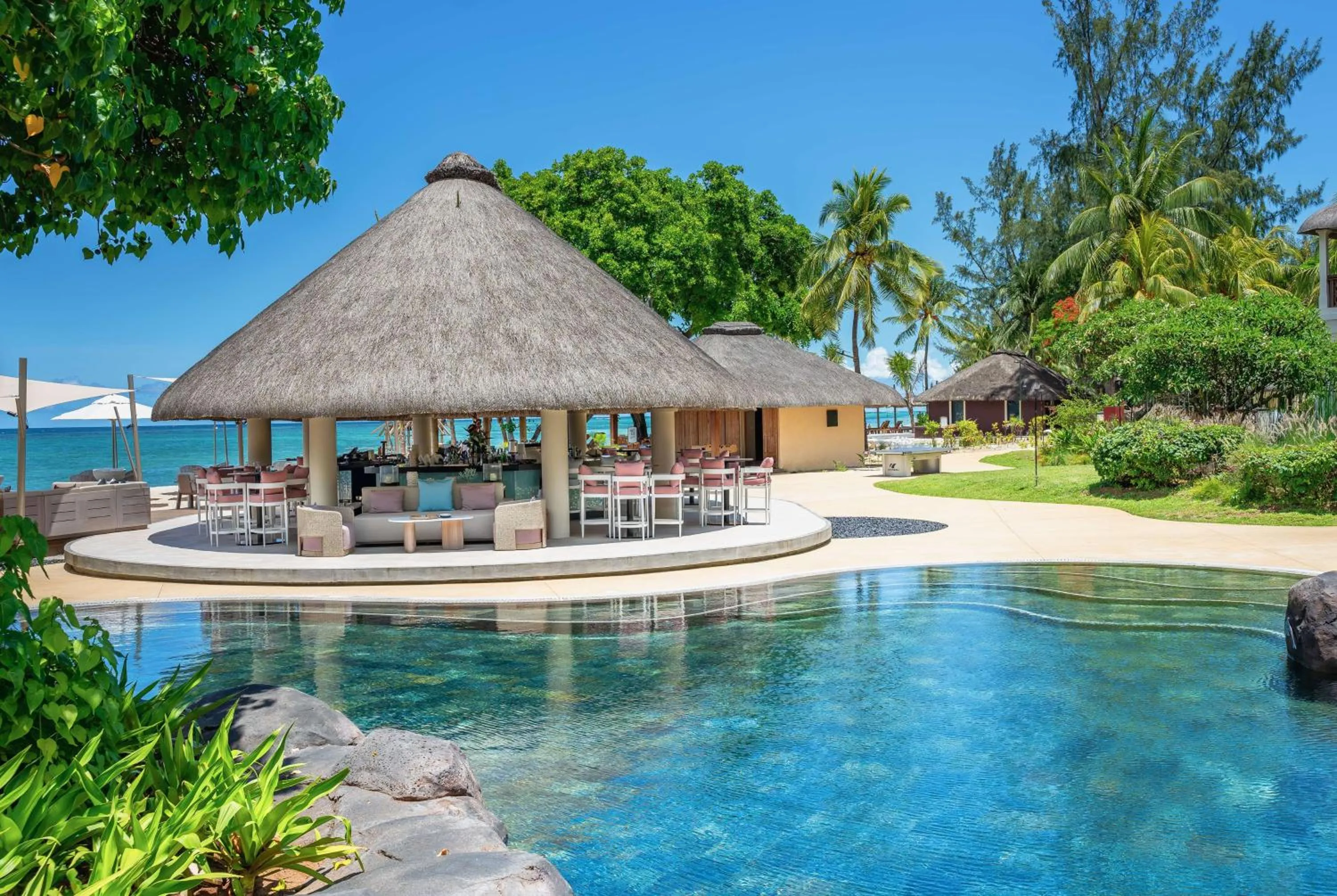 Lounge or bar in Hilton Mauritius Resort & Spa