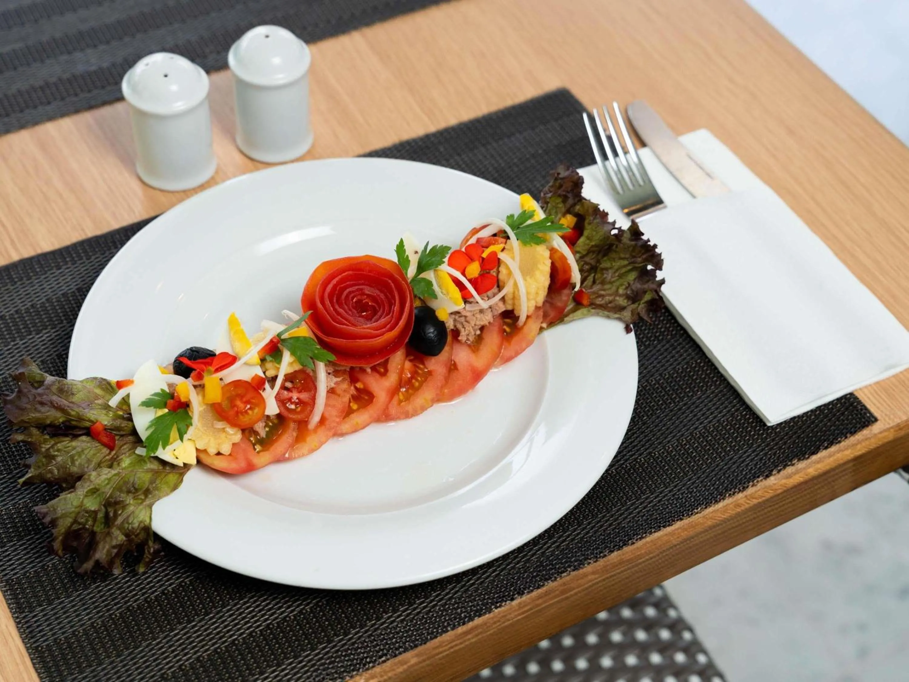 Restaurant/places to eat in Ibis Fes