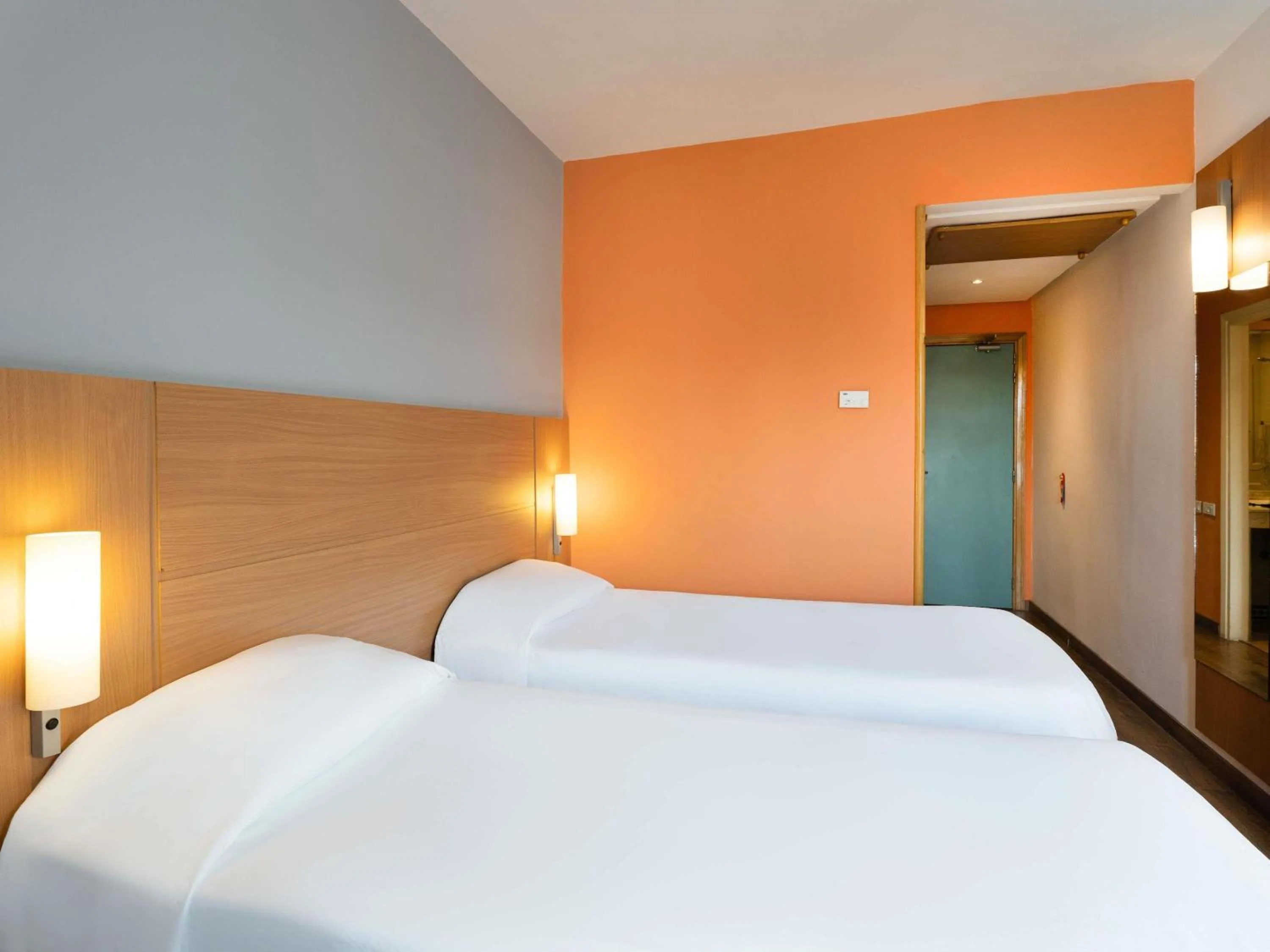 Bedroom, Bed in Ibis Fes