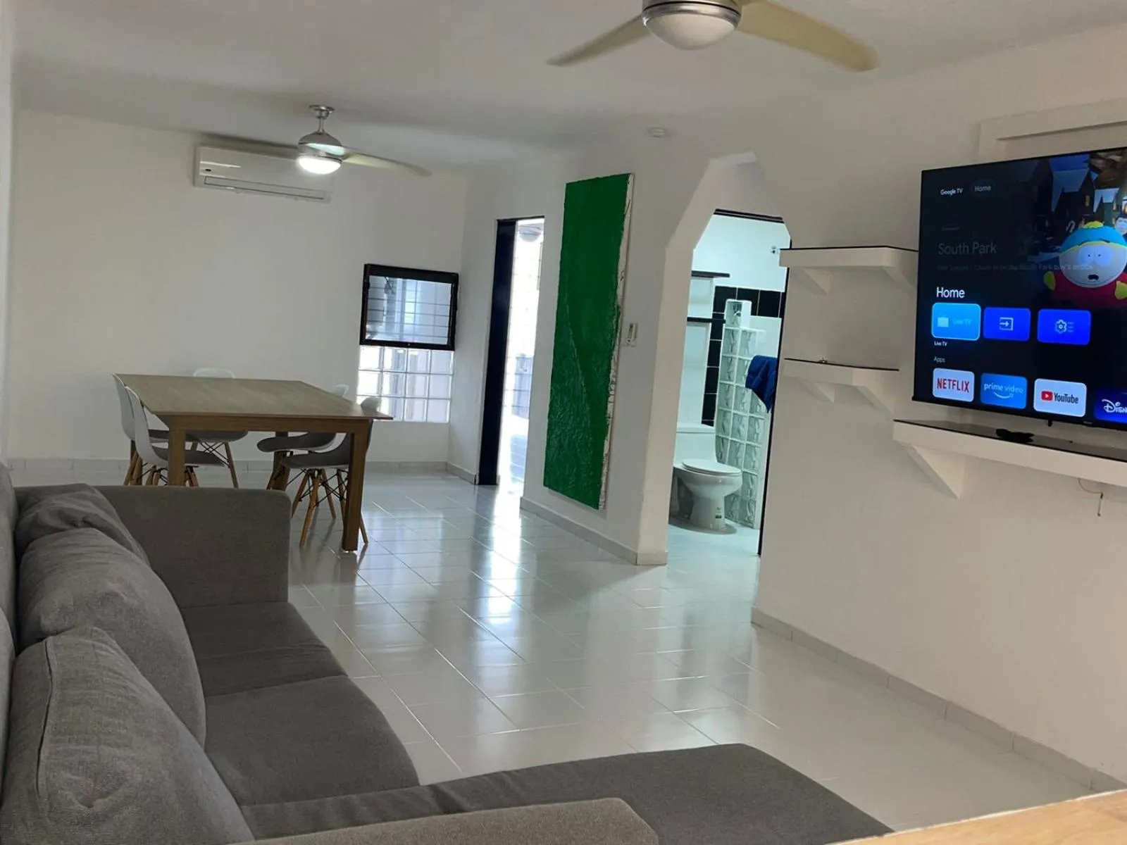 Deco 3 Downtown 3 bed Apartment