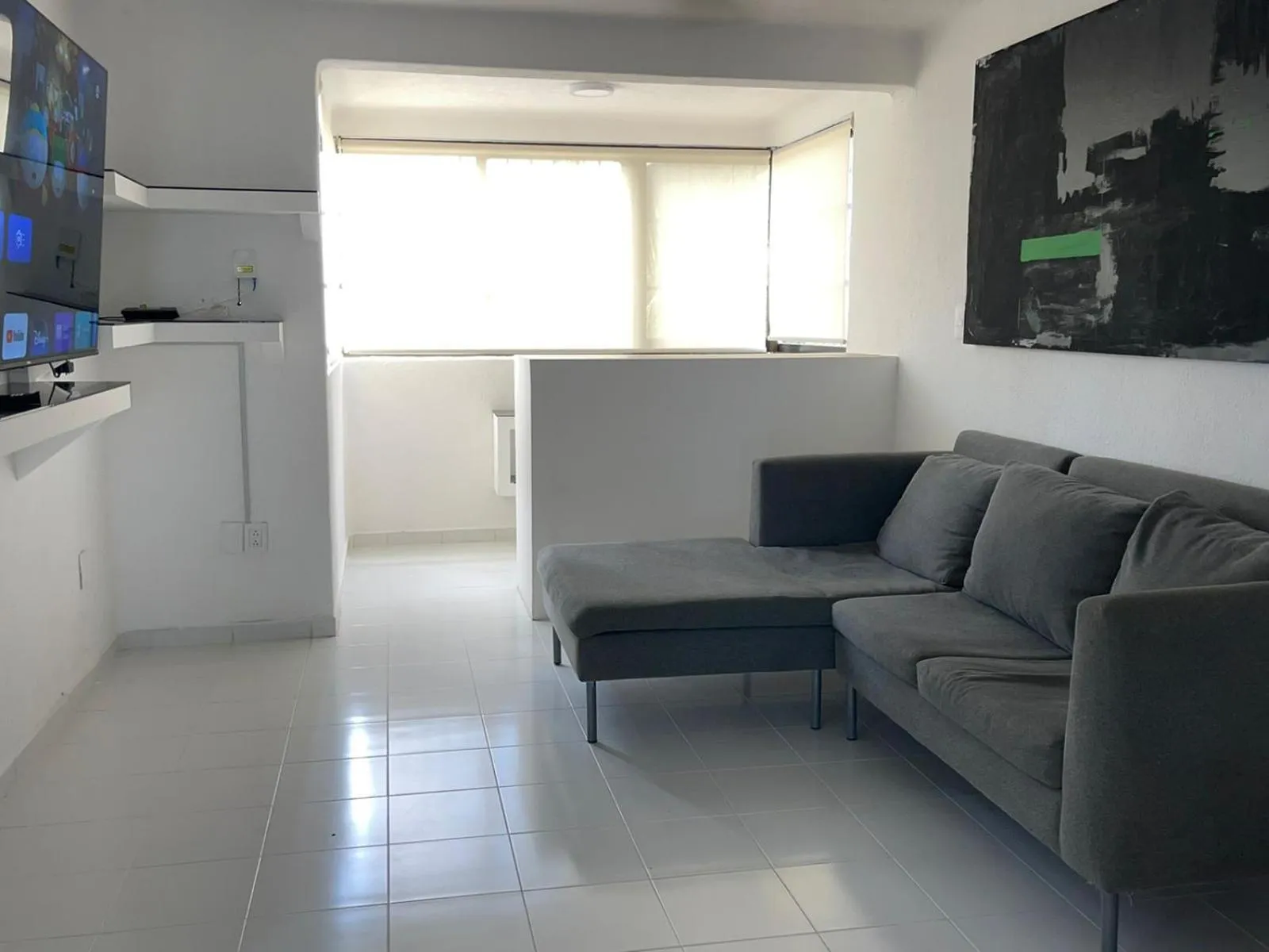 Deco 3 Downtown 3 bed Apartment