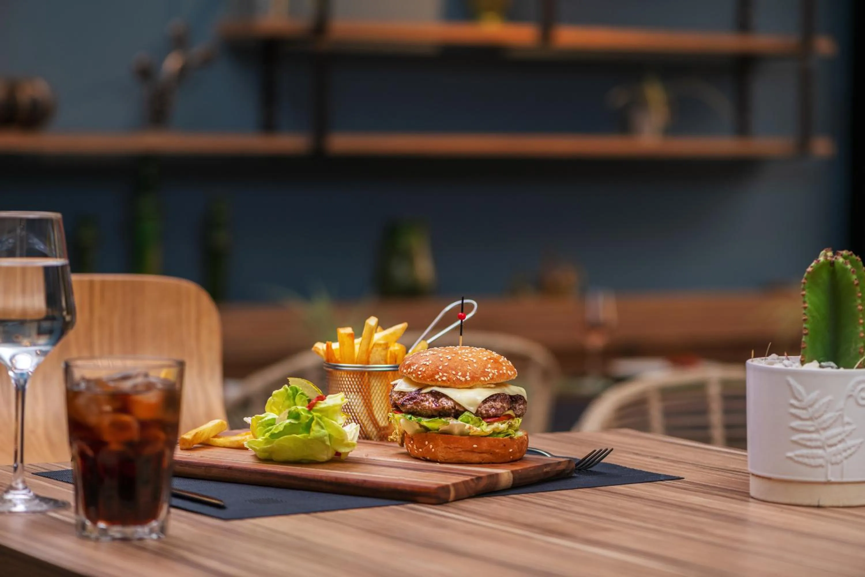 Restaurant/places to eat in Ibis Marrakech Centre Gare