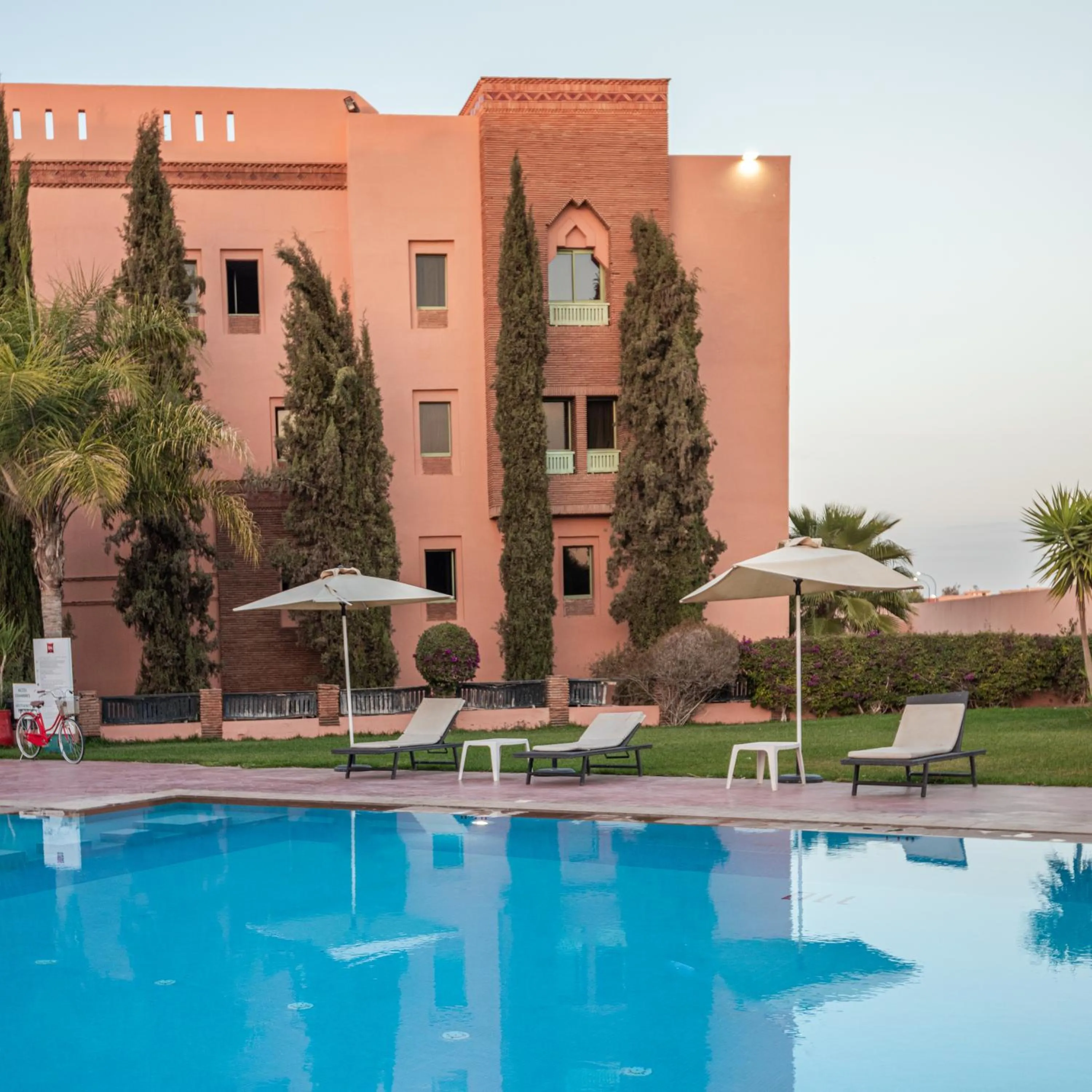 Swimming pool in Ibis Marrakech Palmeraie