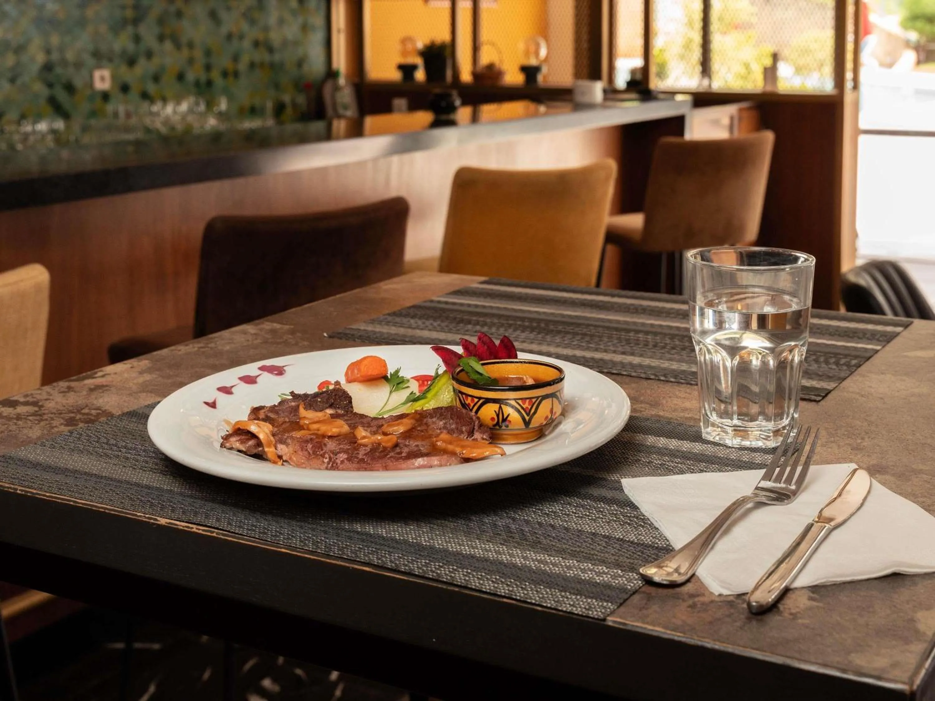 Restaurant/places to eat in Ibis Meknès