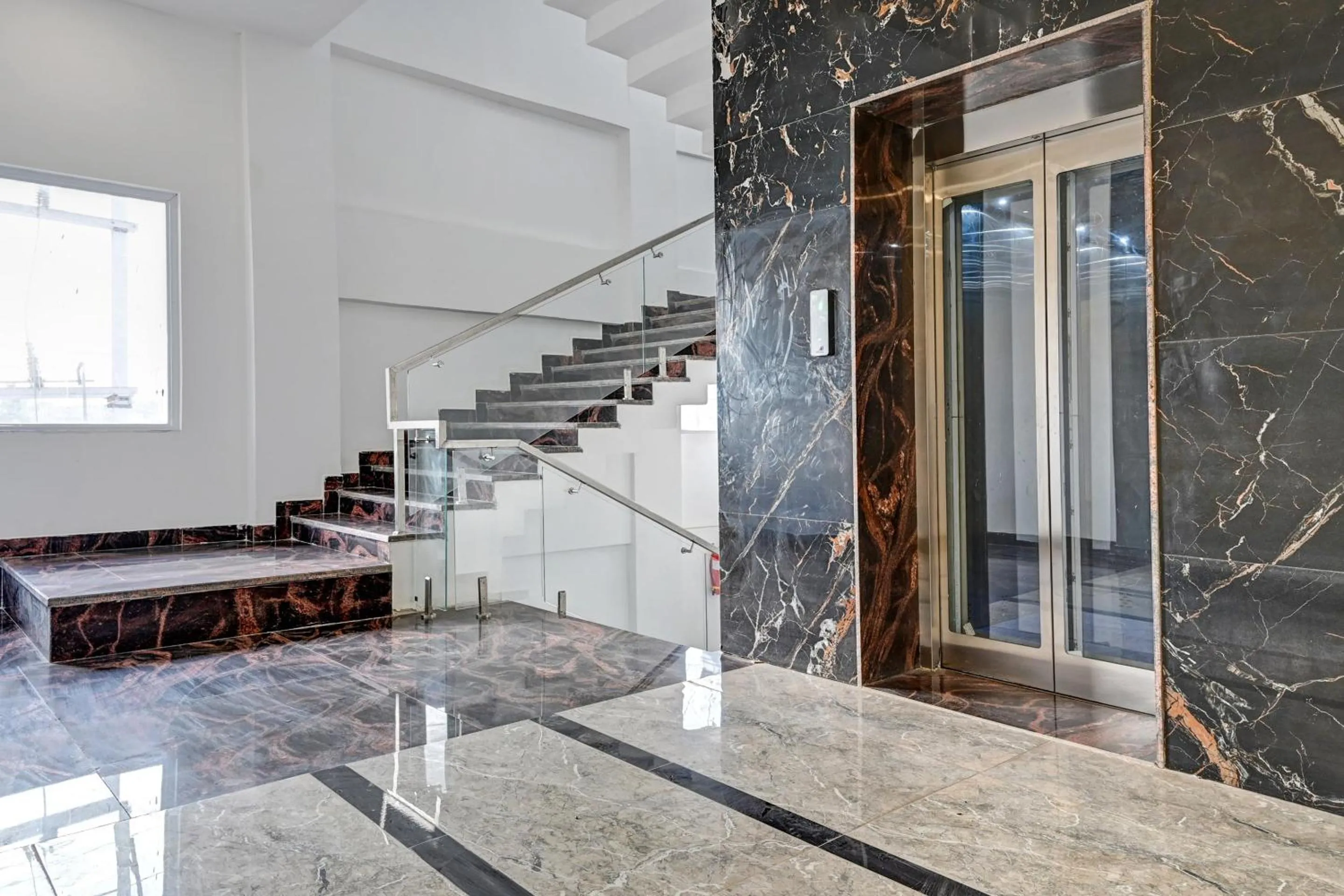 Lobby or reception in Palette - Hotel Saket Greens