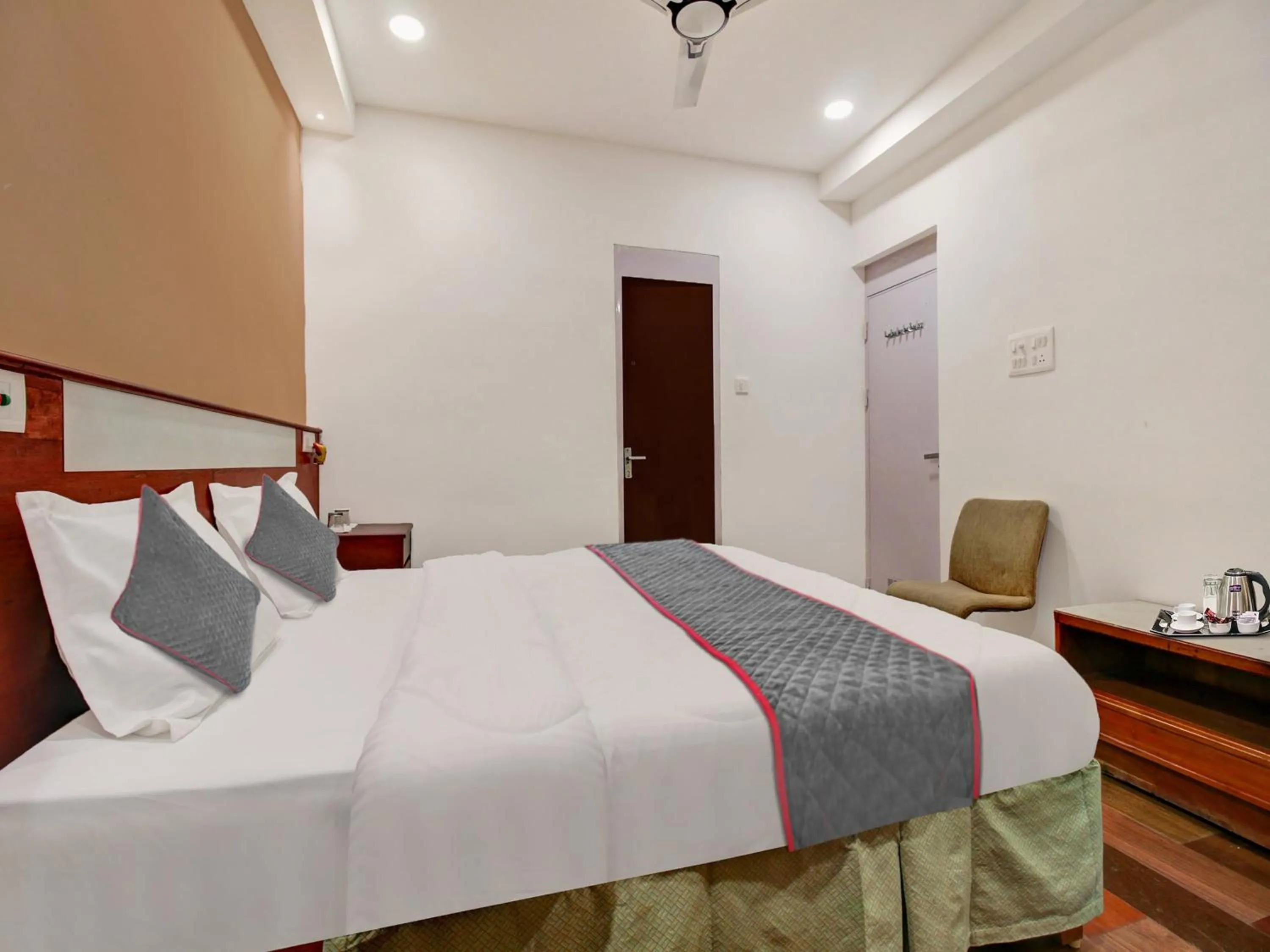 Bedroom in Palette - Hotel Saket Greens
