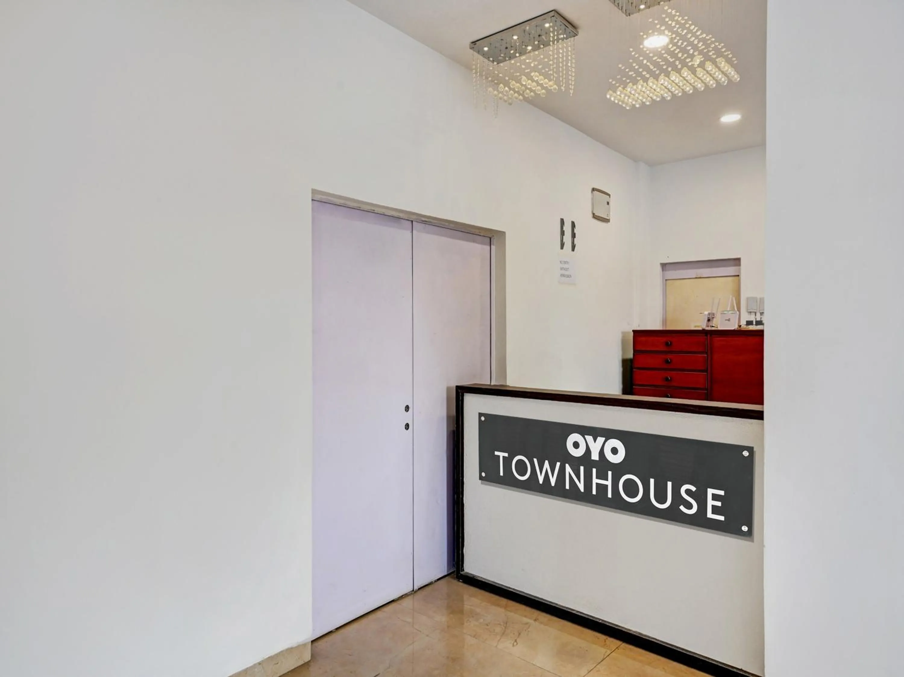 Lobby or reception in Palette - Hotel Saket Greens