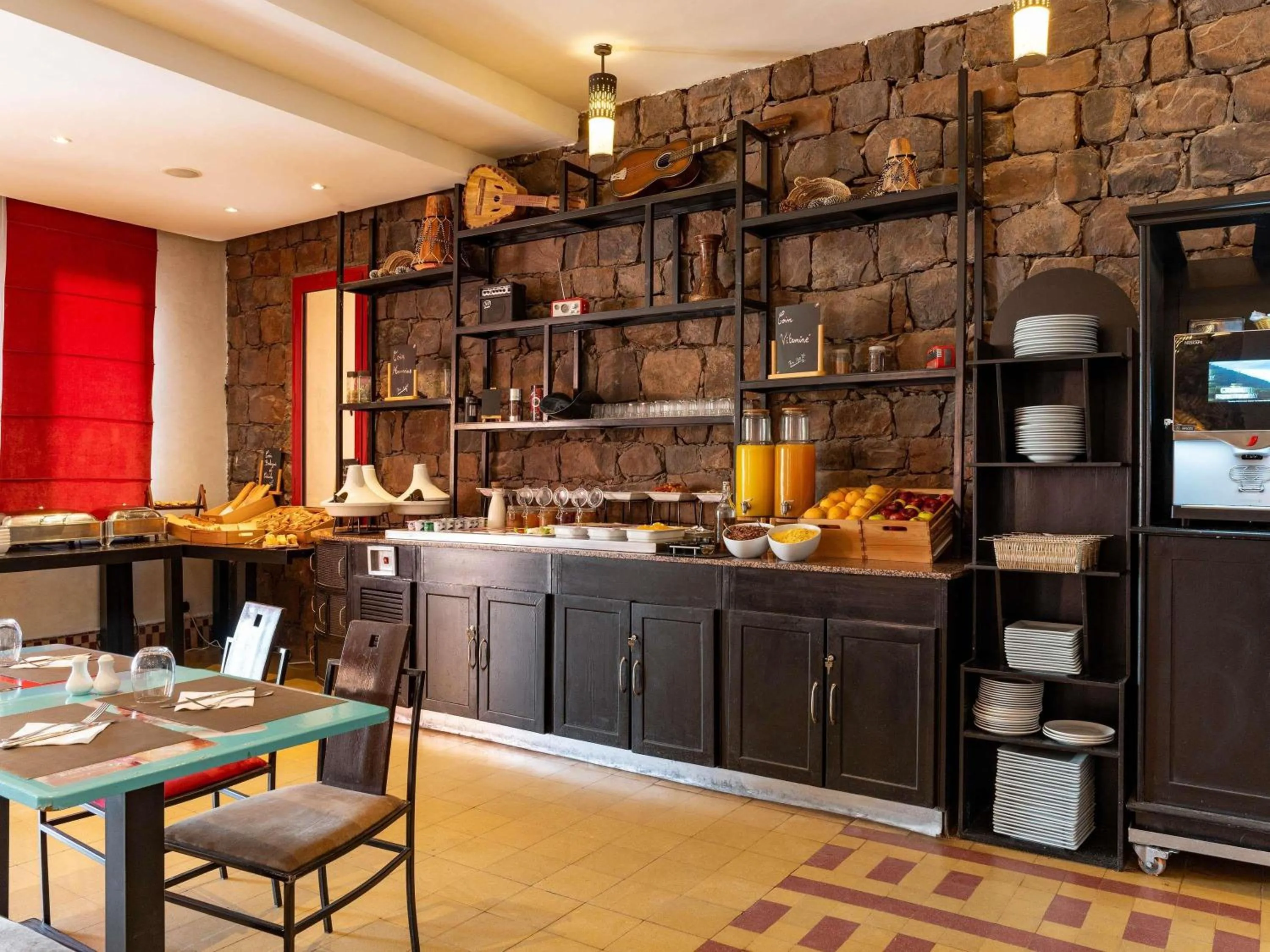 Restaurant/places to eat in Ibis Ouarzazate Centre