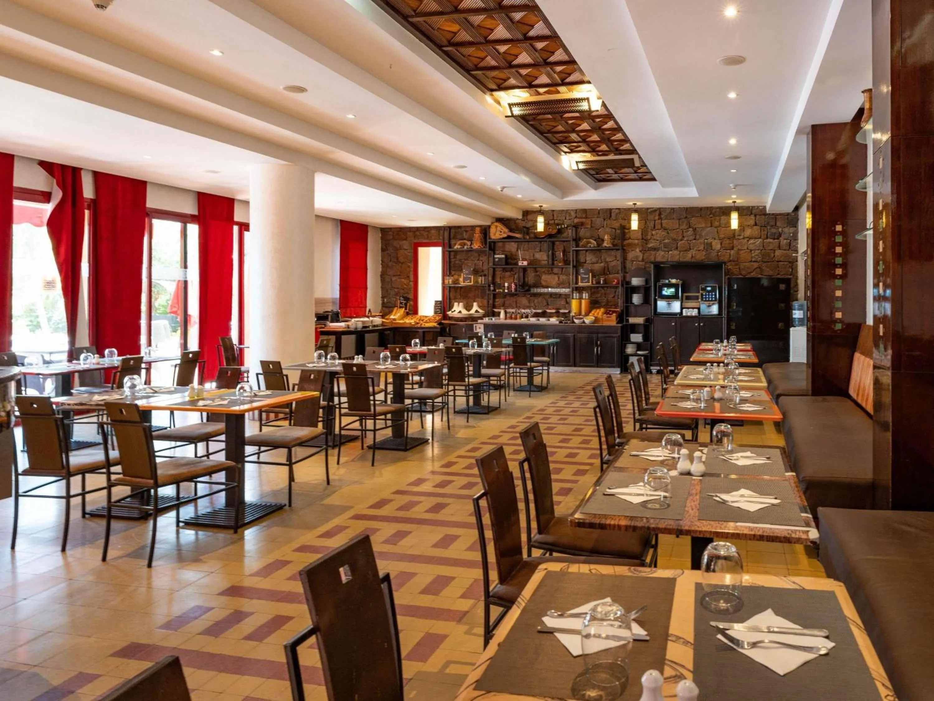 Restaurant/places to eat in Ibis Ouarzazate Centre