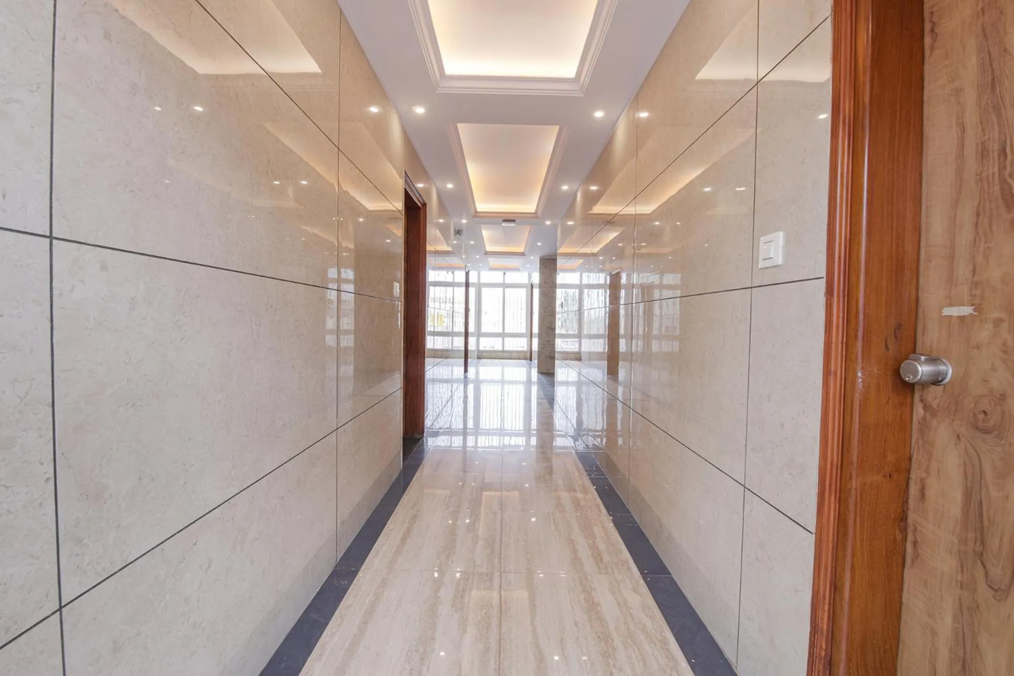 Lobby or reception in Hotel SG5 Inn Suites