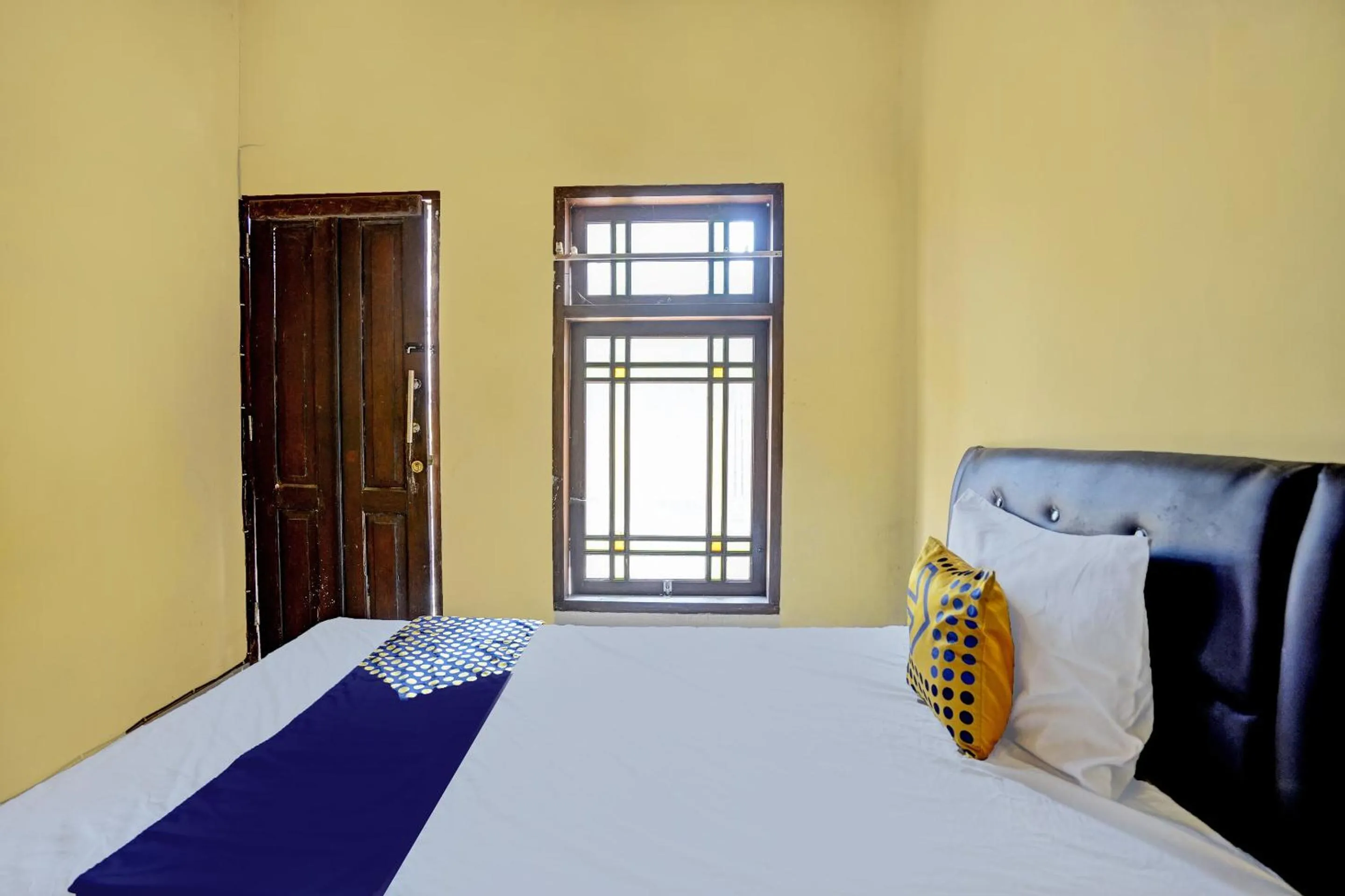 Bedroom, Bed in SPOT ON 92475 Rc Homestay Syariah