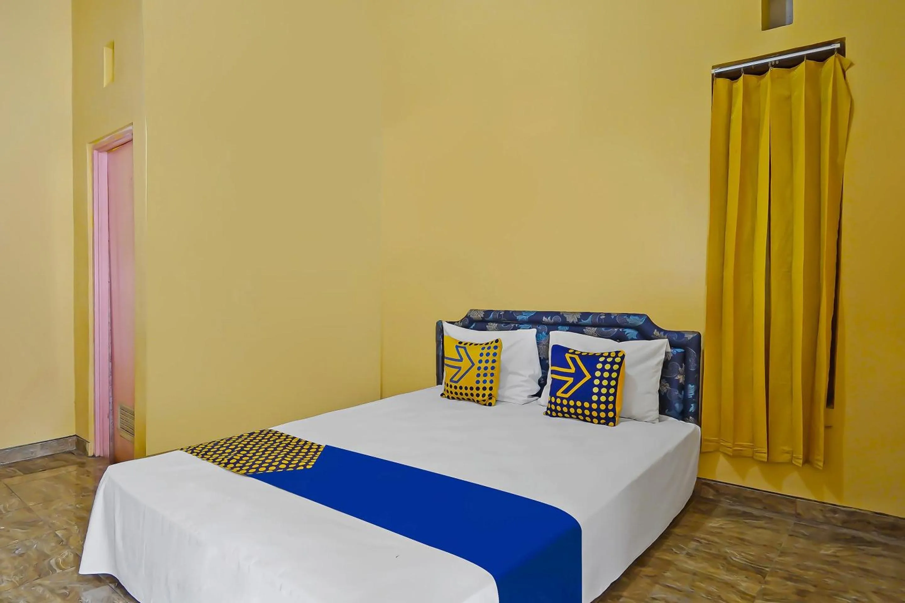 Bedroom, Bed in Hotel O Sobat Ijen Traveller Homestay