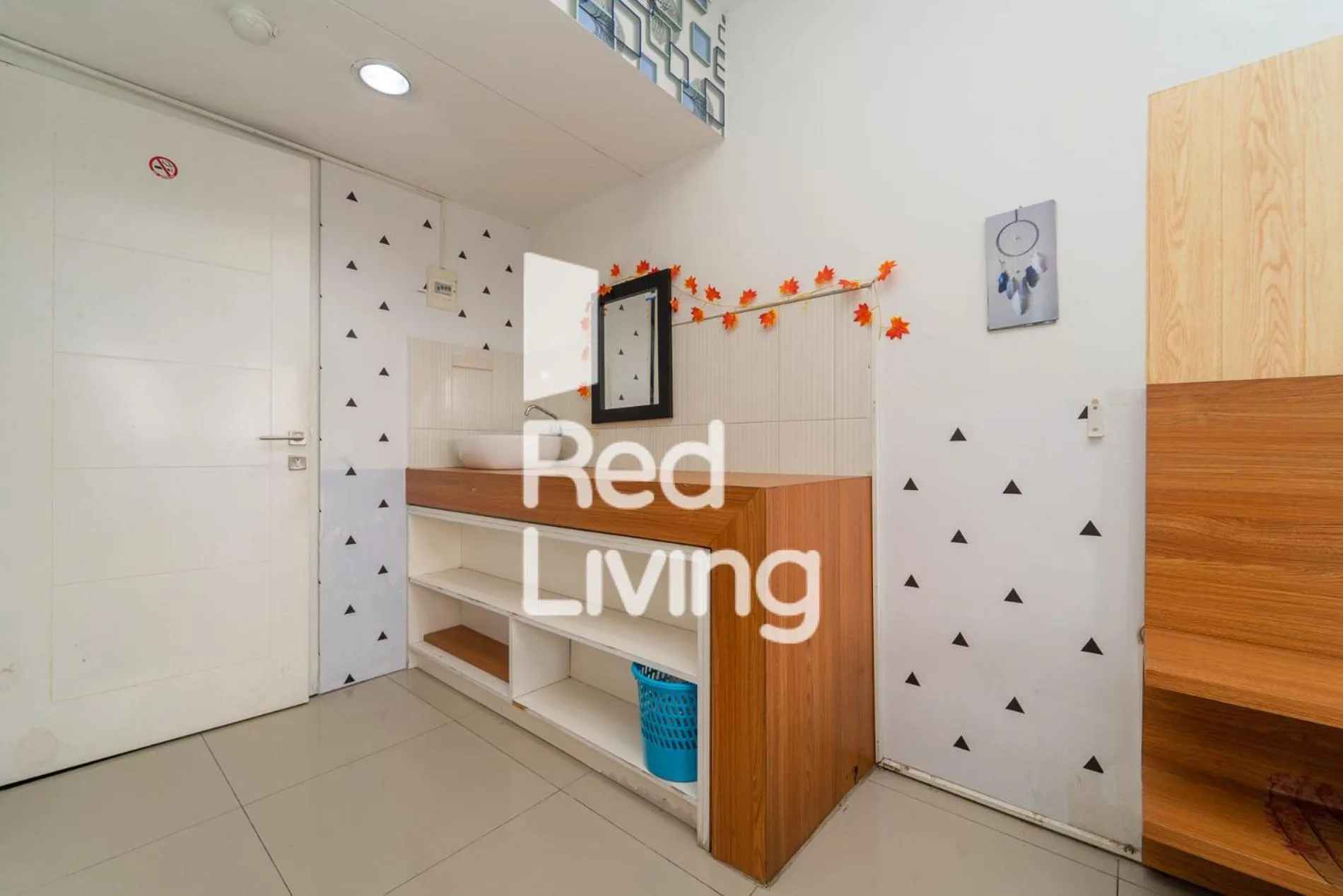 Kitchen or kitchenette in RedLiving Apartemen Grand Sentraland - Bangde Rooms