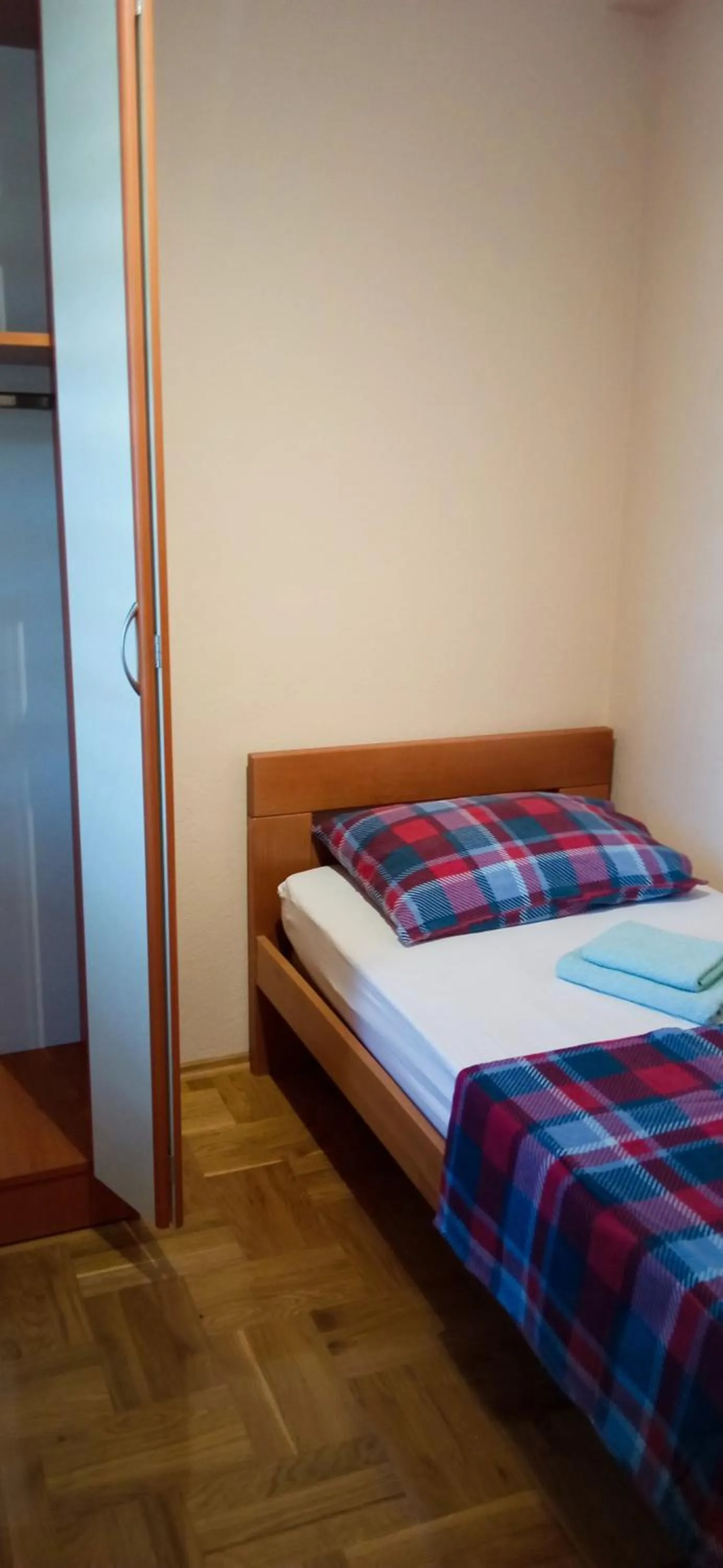 Bedroom, Bed in Apartment Traveler
