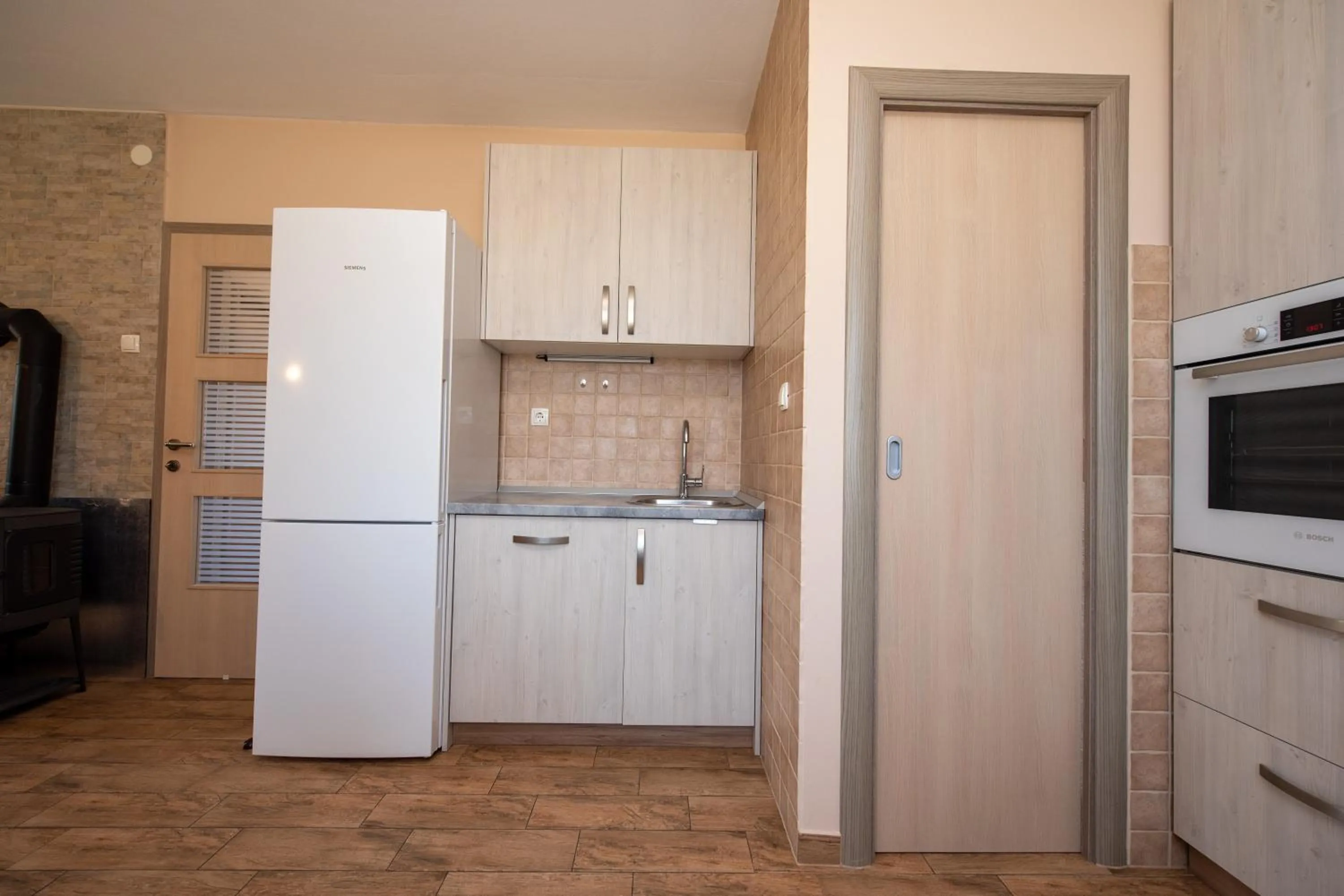 dishwasher in Apartment Traveler