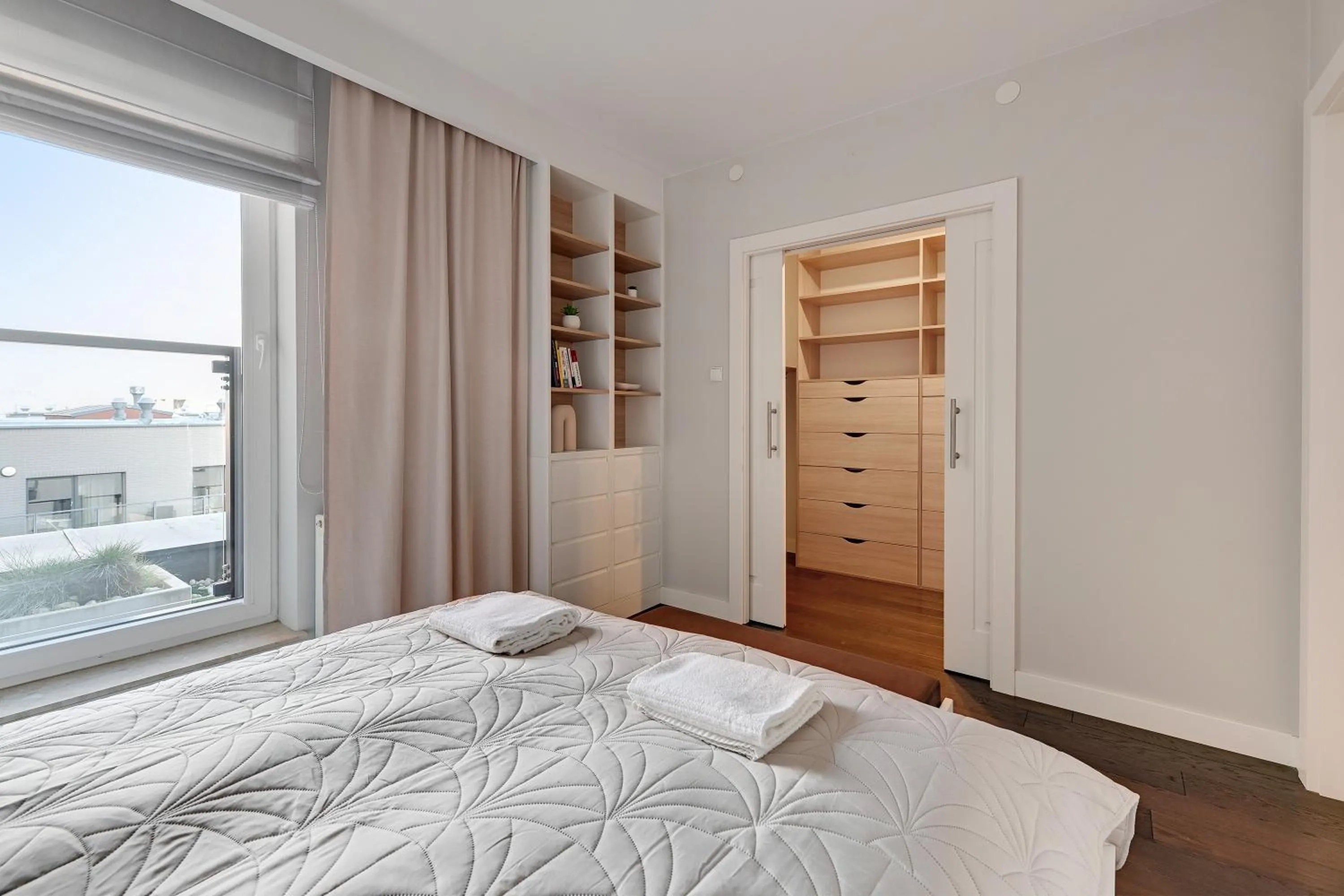 Bedroom, Bed in Chmielna Park by Comfort Apartments