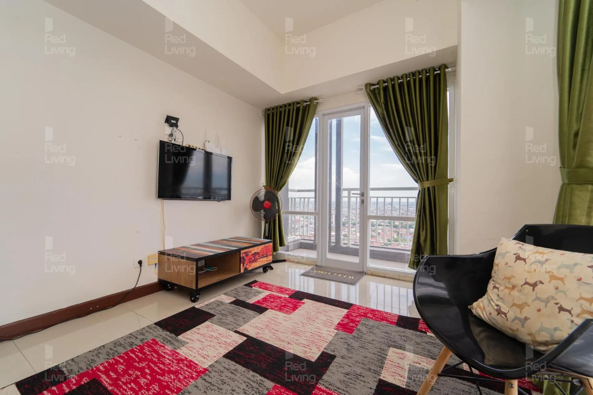 TV and multimedia in RedLiving Apartemen Vida View - Vida Connect