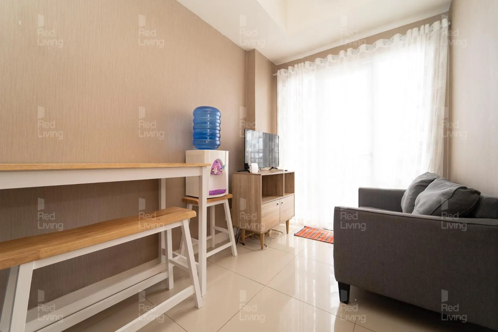 hair dresser in RedLiving Apartemen Vida View - Vida Connect